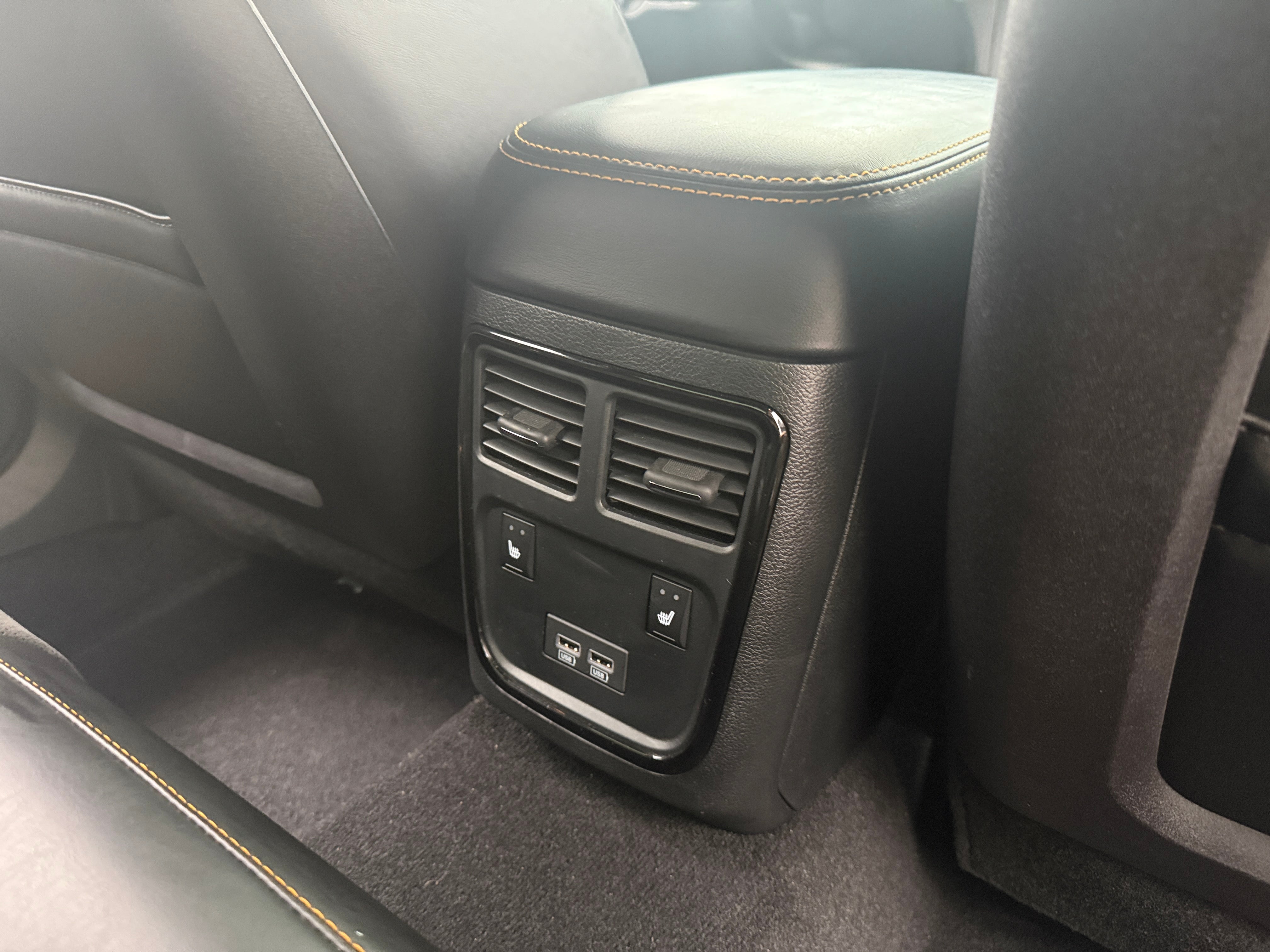 2022 Dodge Charger Scat Pack - Photo 5