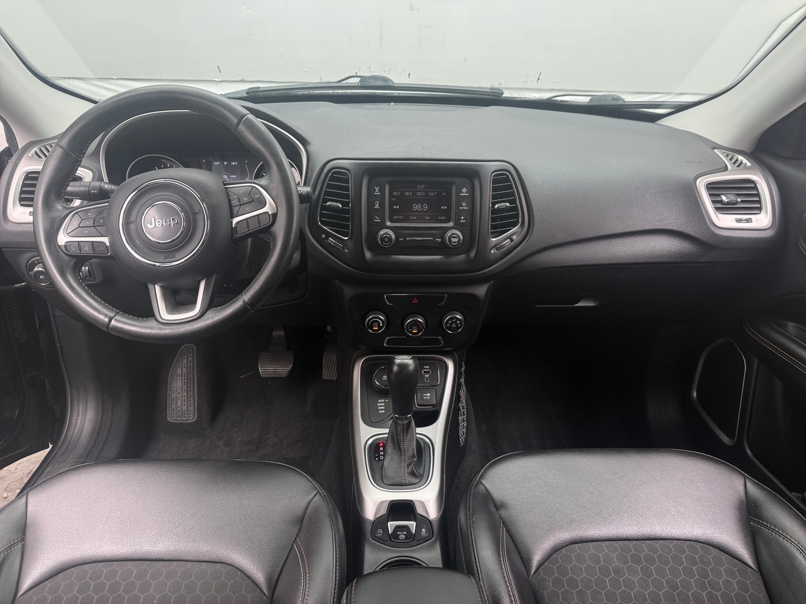 Thumbnail: 2018 Jeep Compass - 3