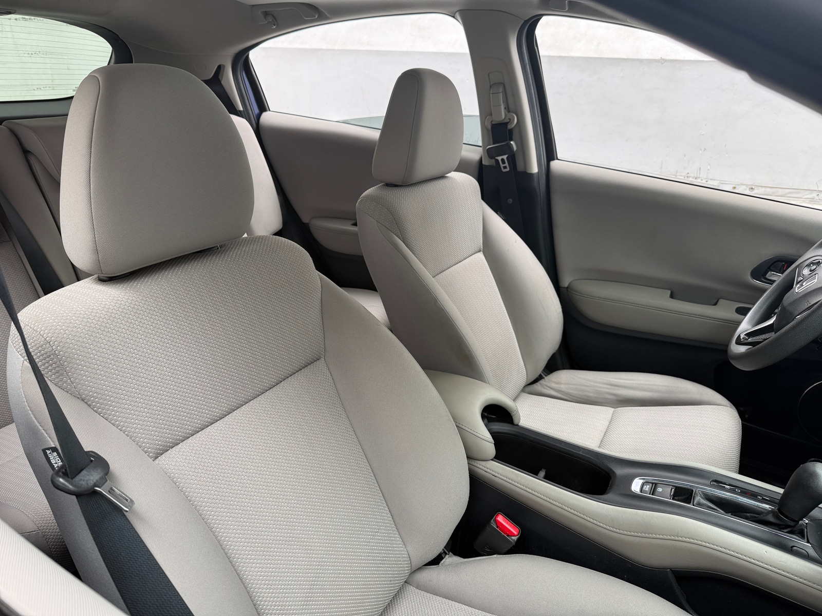 Thumbnail: 2016 Honda HR-V - 2