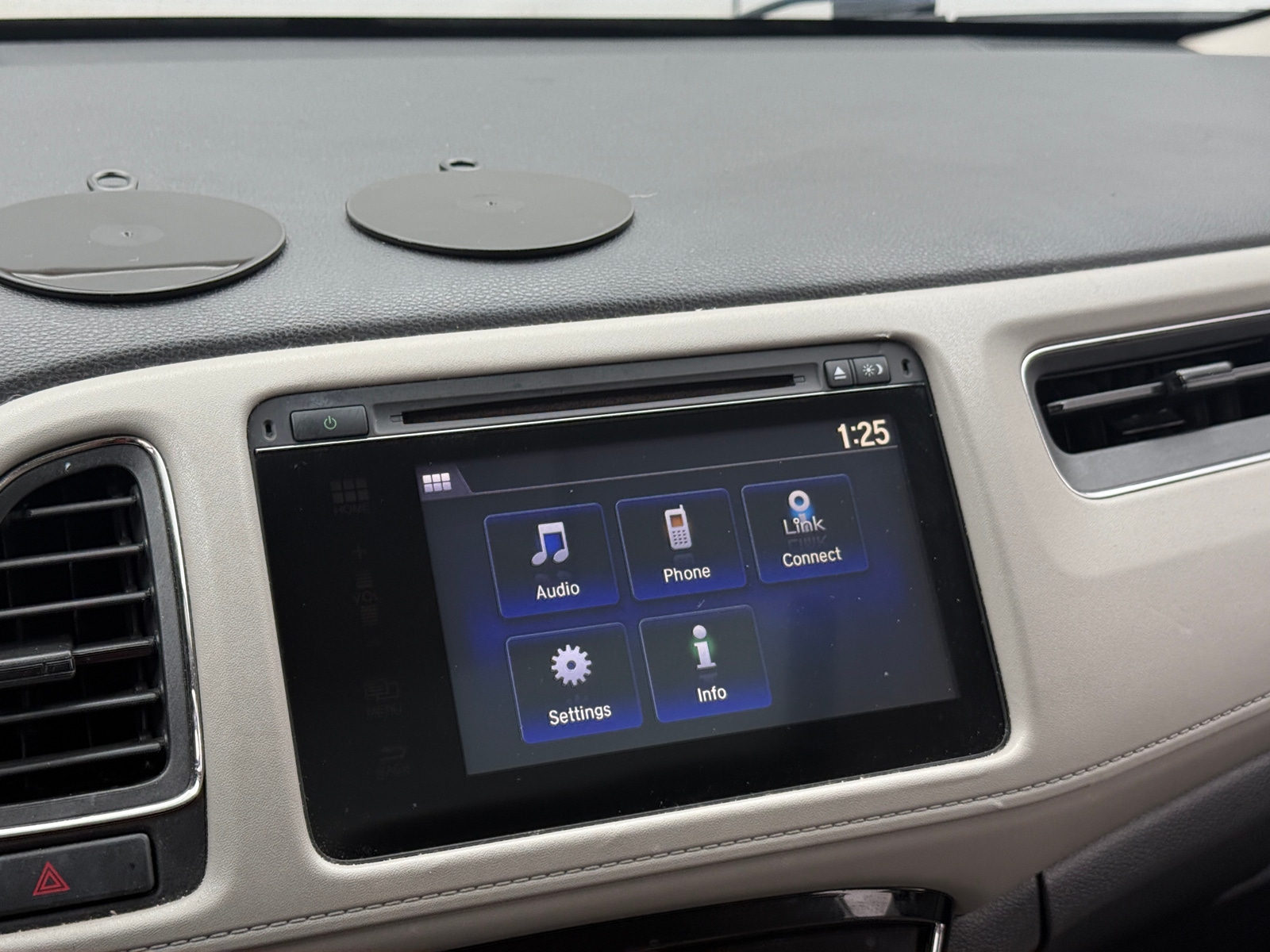 Thumbnail: 2016 Honda HR-V - 4