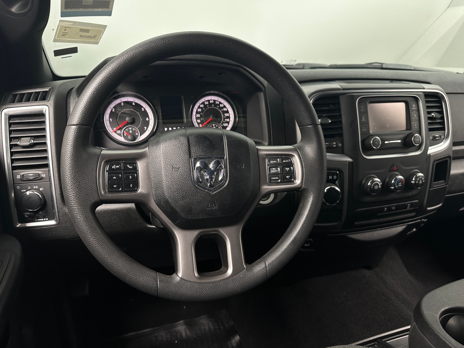 Thumbnail: 2024 RAM 1500 Classic - 5