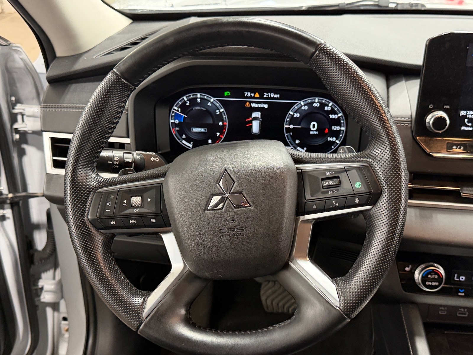 Thumbnail: 2022 Mitsubishi Outlander - 4