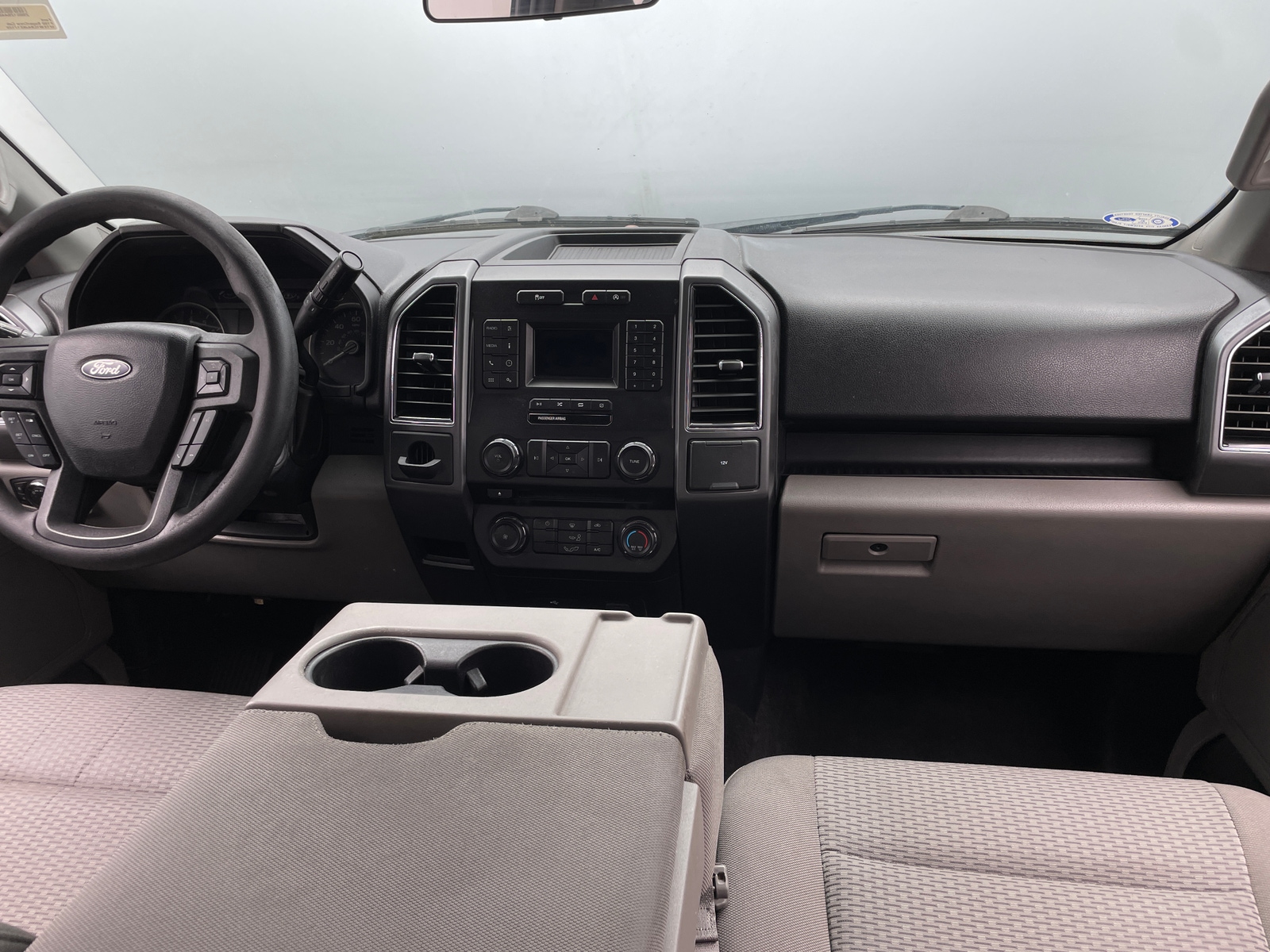 Thumbnail: 2018 Ford Econoline - 3