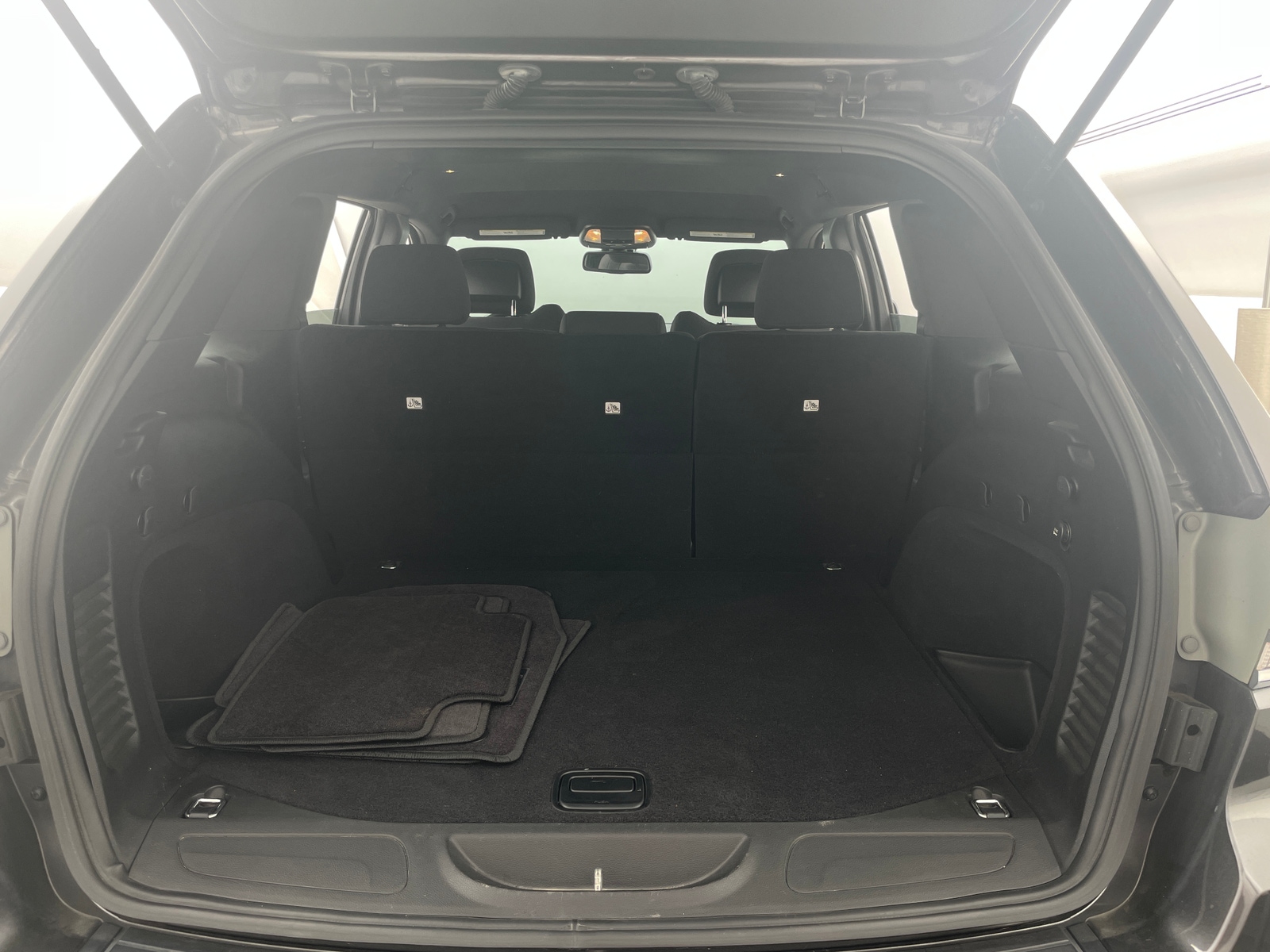 Thumbnail: 2016 Jeep Grand Cherokee - 7