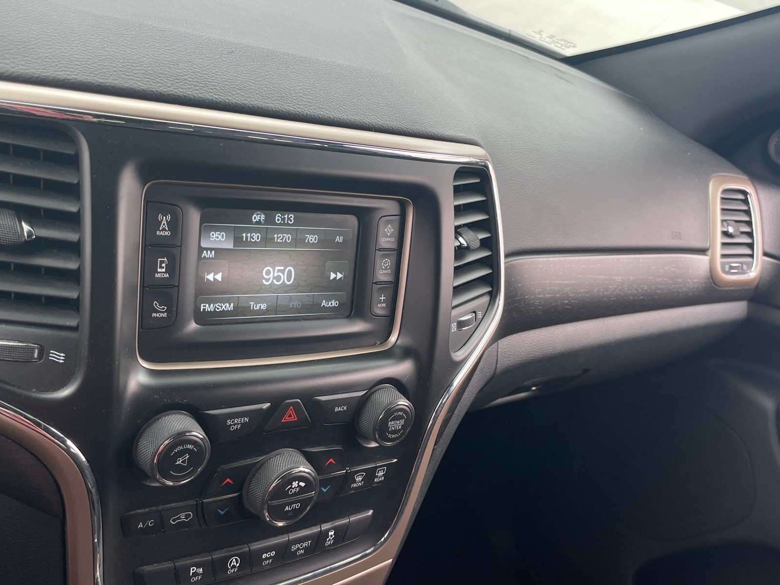 Thumbnail: 2016 Jeep Grand Cherokee - 4