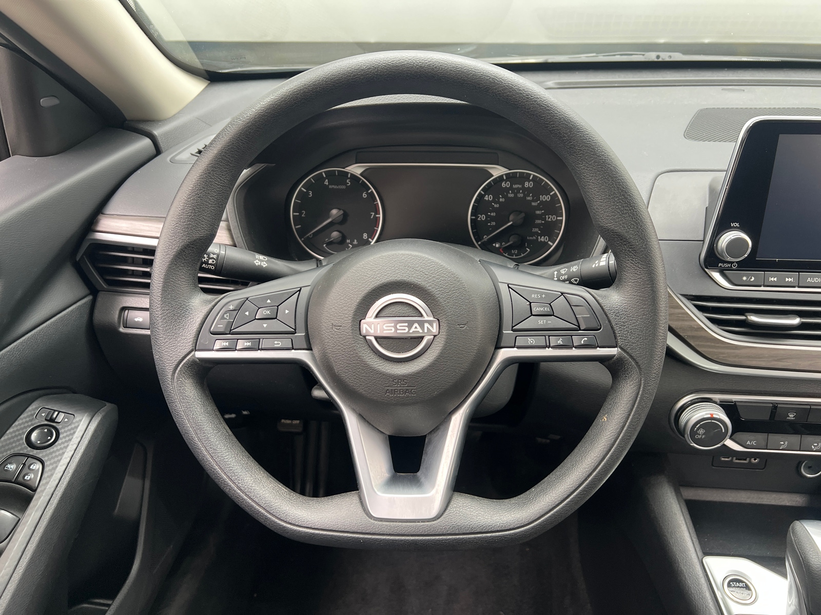 Thumbnail: 2025 Nissan Altima - 5