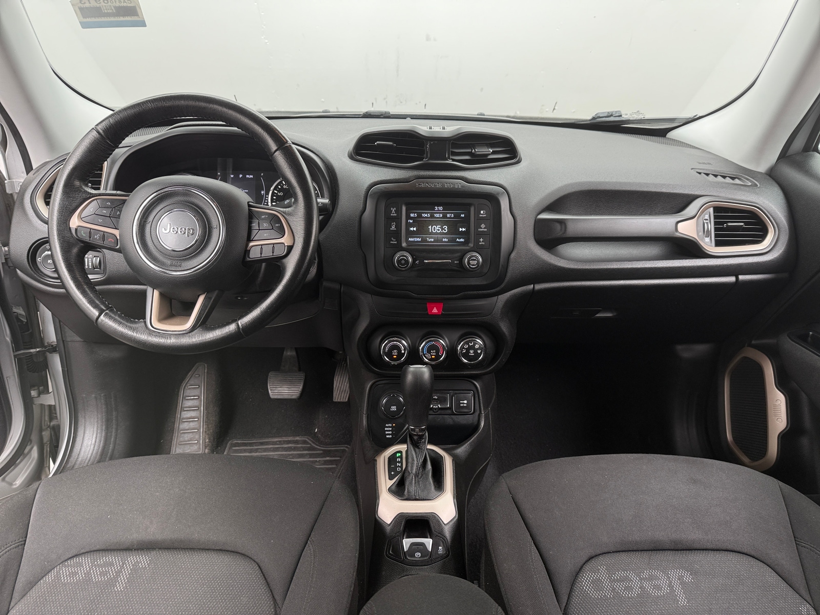 Thumbnail: 2017 Jeep Renegade - 3