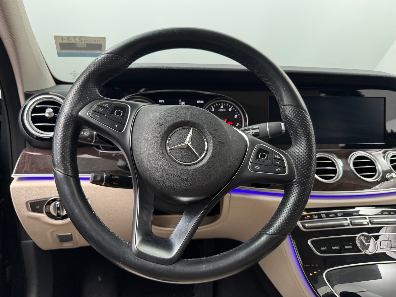 Thumbnail: 2017 Mercedes-Benz E-Class - 4