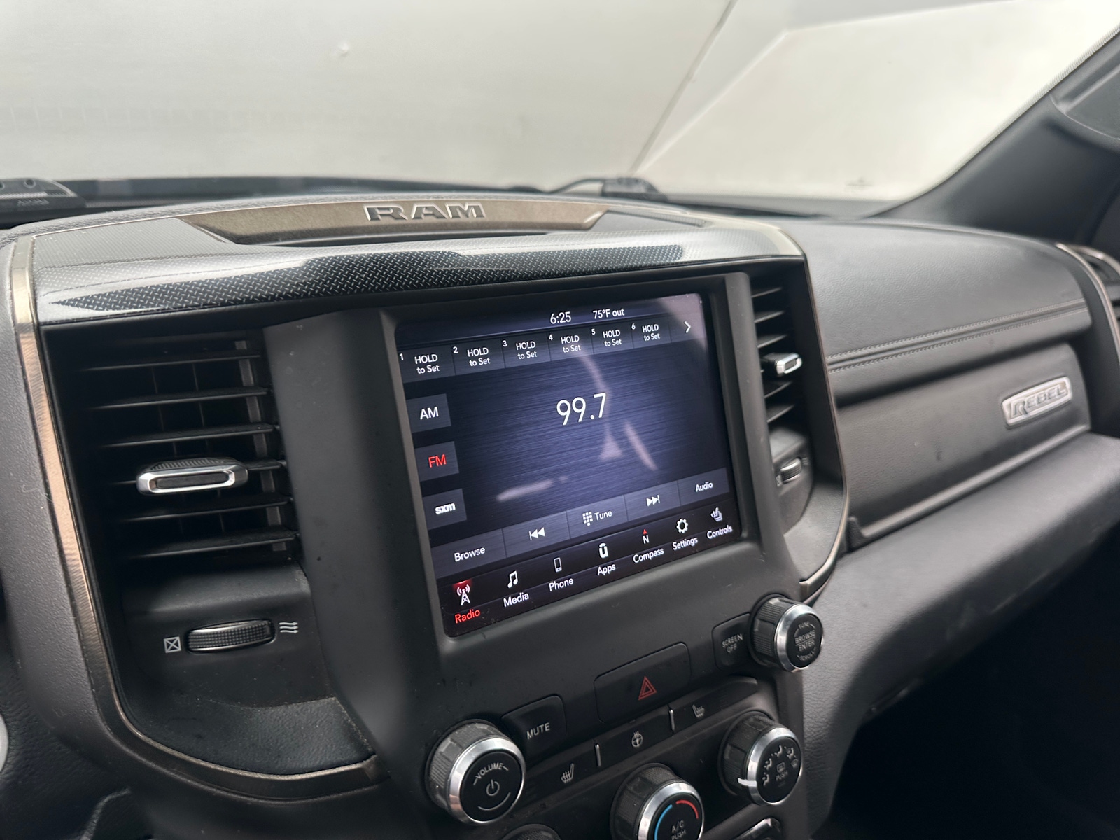 Thumbnail: 2020 RAM 1500 - 4