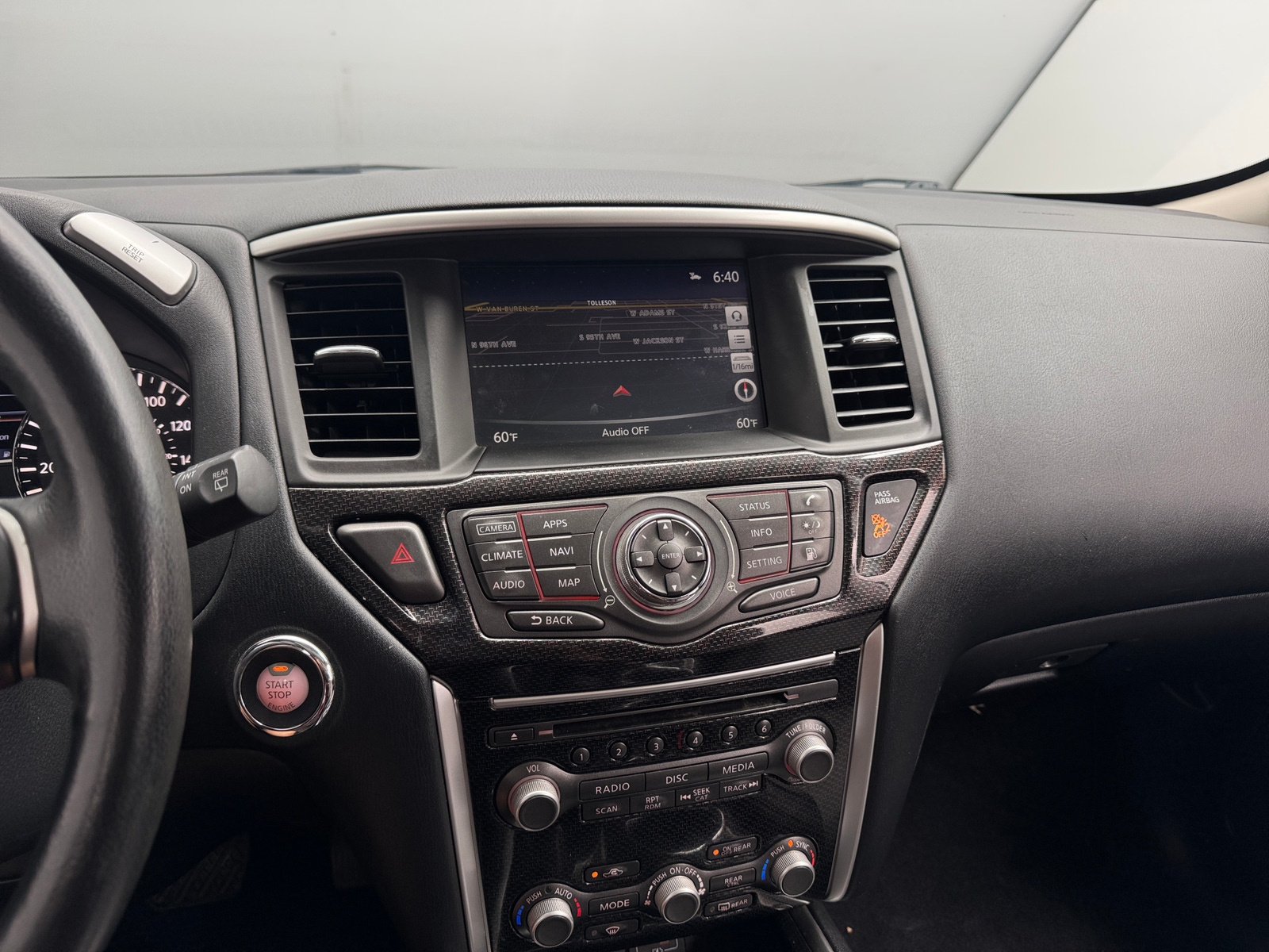 Thumbnail: 2020 Nissan Pathfinder - 3