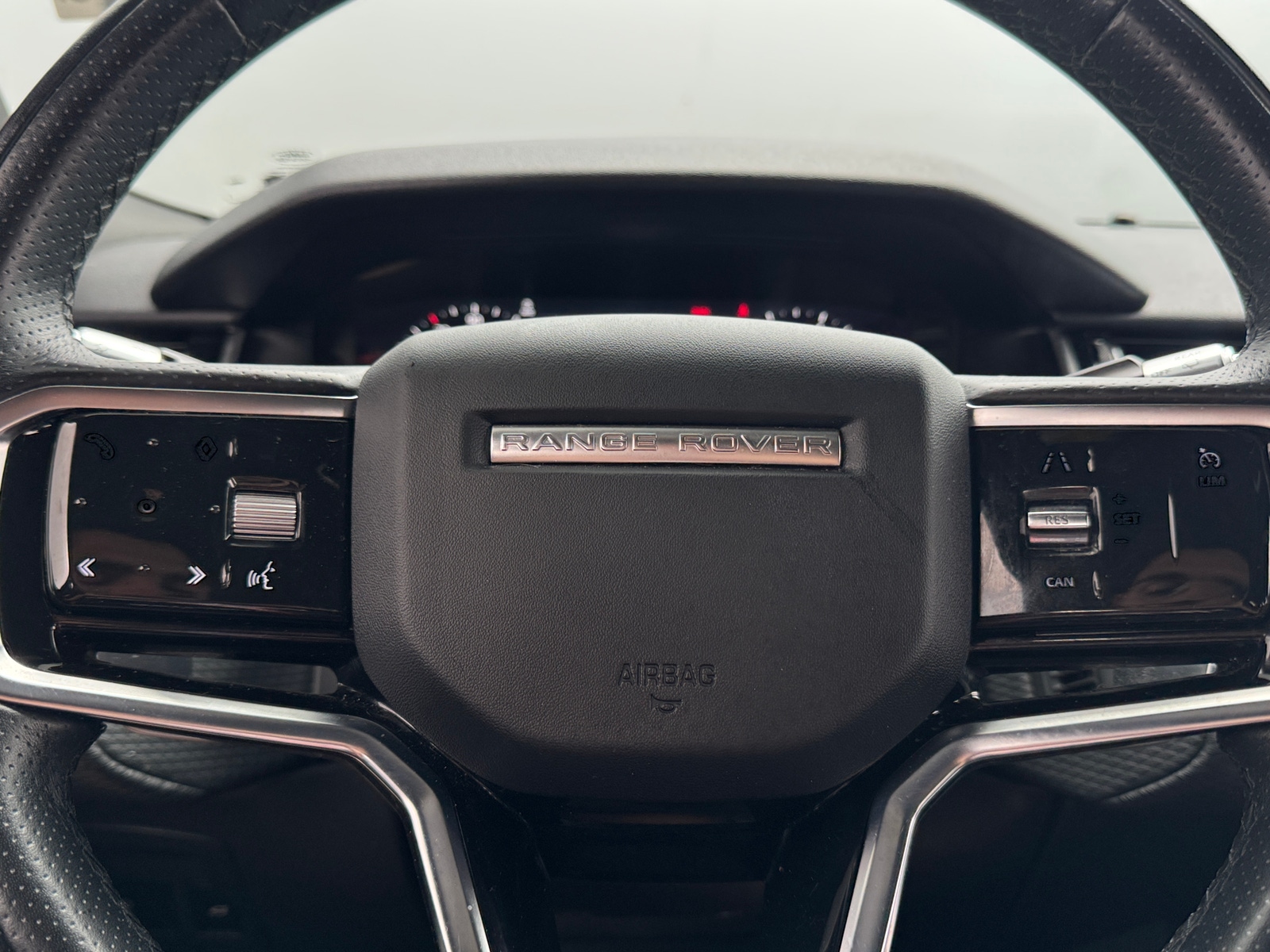 Thumbnail: 2021 Land Rover Range Rover Velar - 5