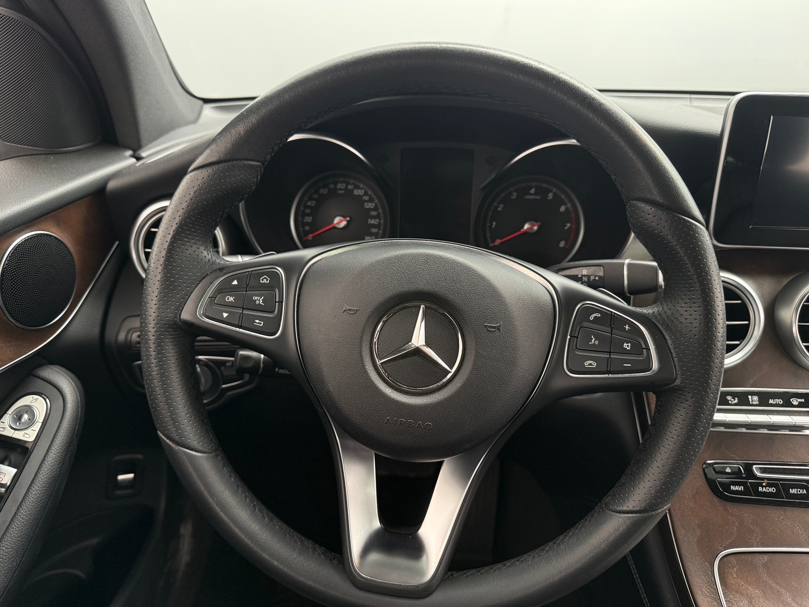 Thumbnail: 2018 Mercedes-Benz GLC - 4