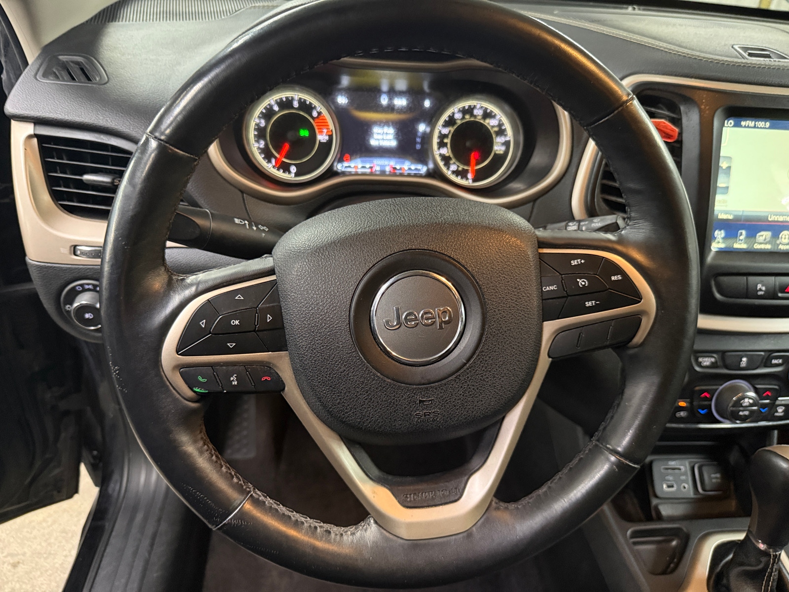 Thumbnail: 2018 Jeep Cherokee - 4