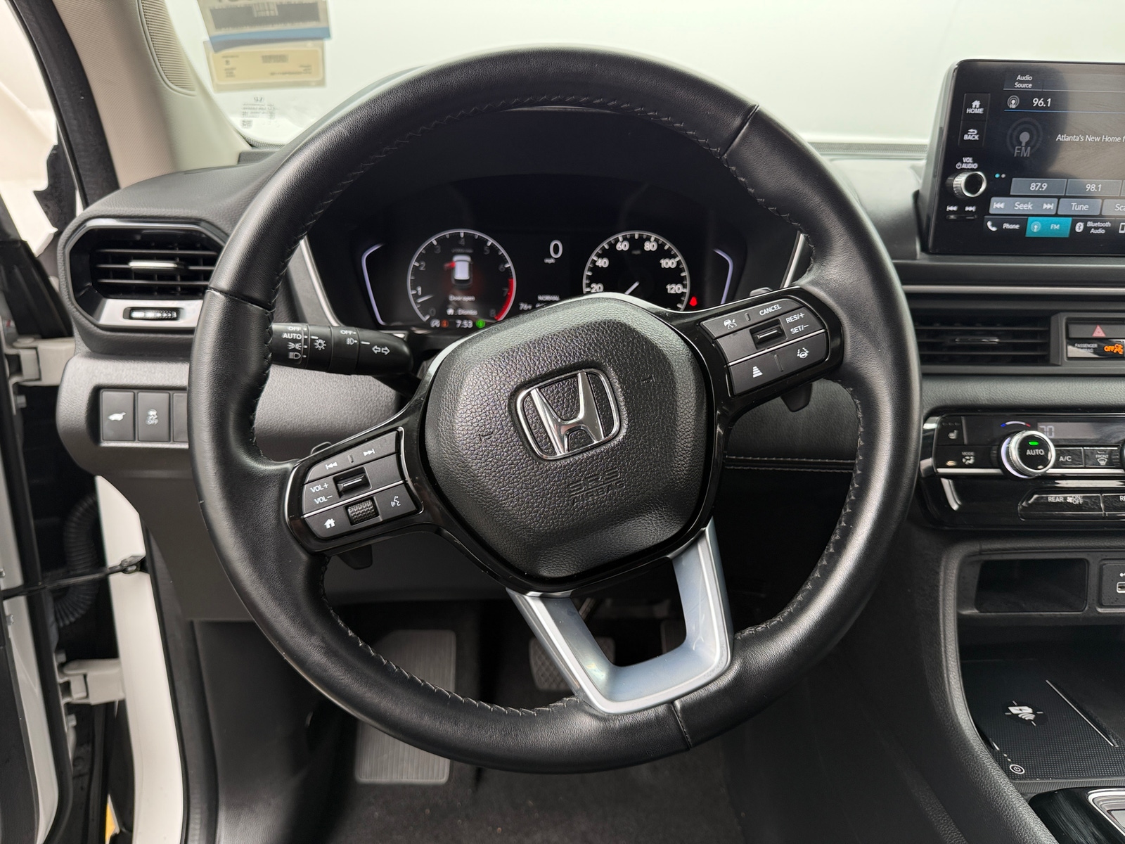 Thumbnail: 2023 Honda Pilot - 4