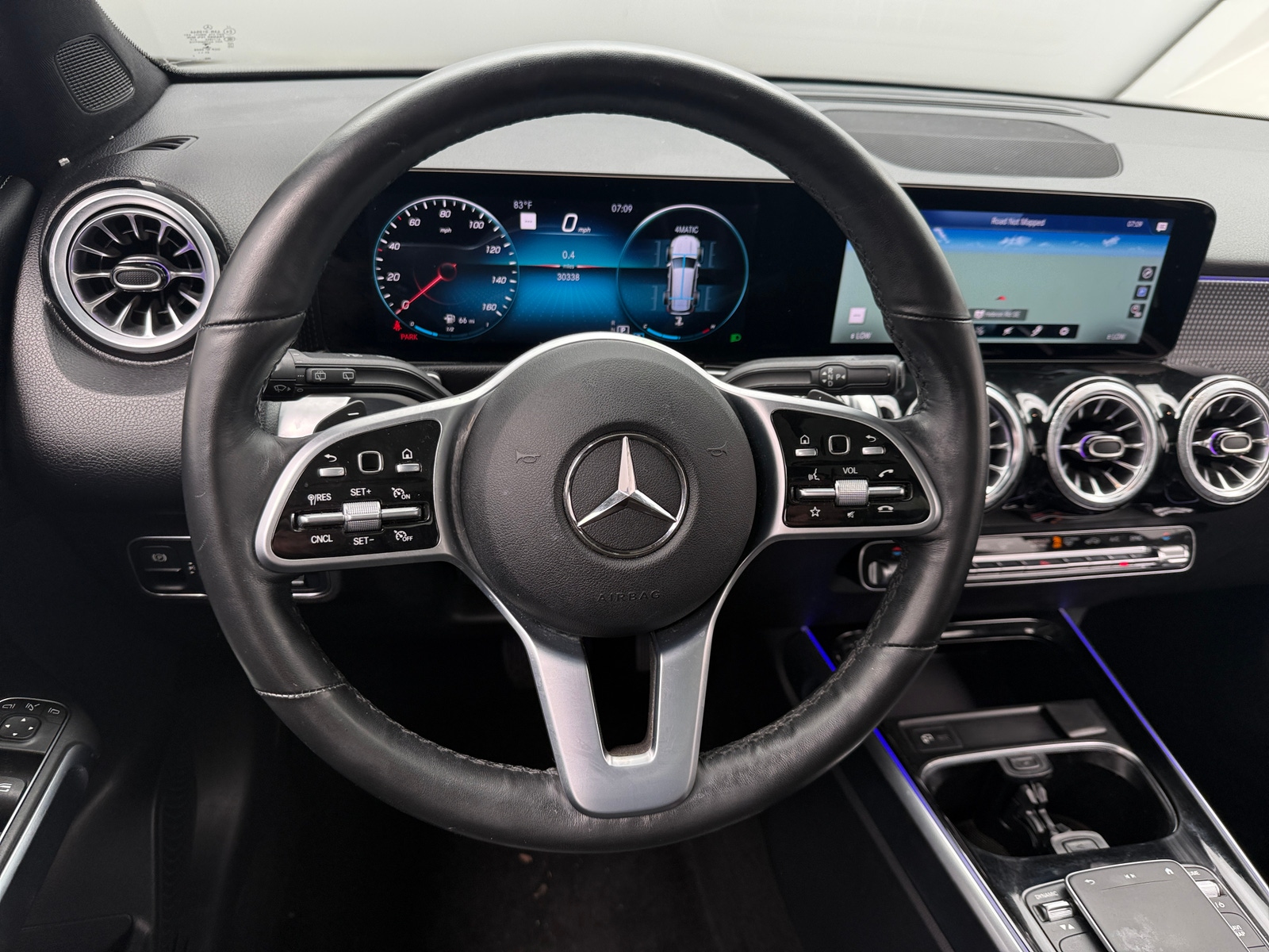Thumbnail: 2022 Mercedes-Benz GLB - 4