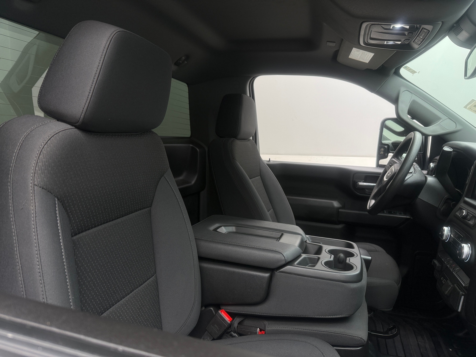 Thumbnail: 2025 GMC Sierra 2500 - 2