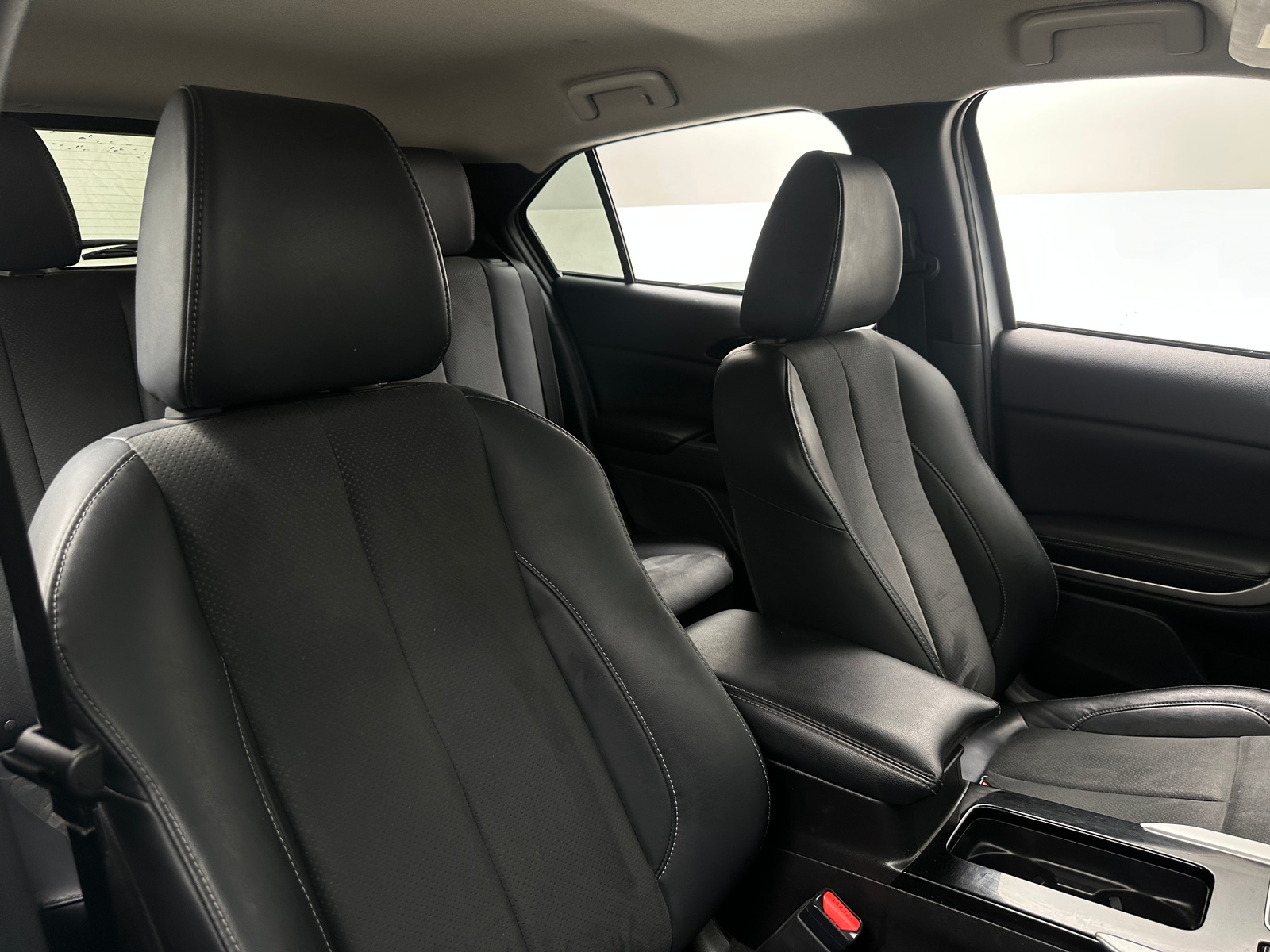 Thumbnail: 2022 Mitsubishi Eclipse Cross - 2