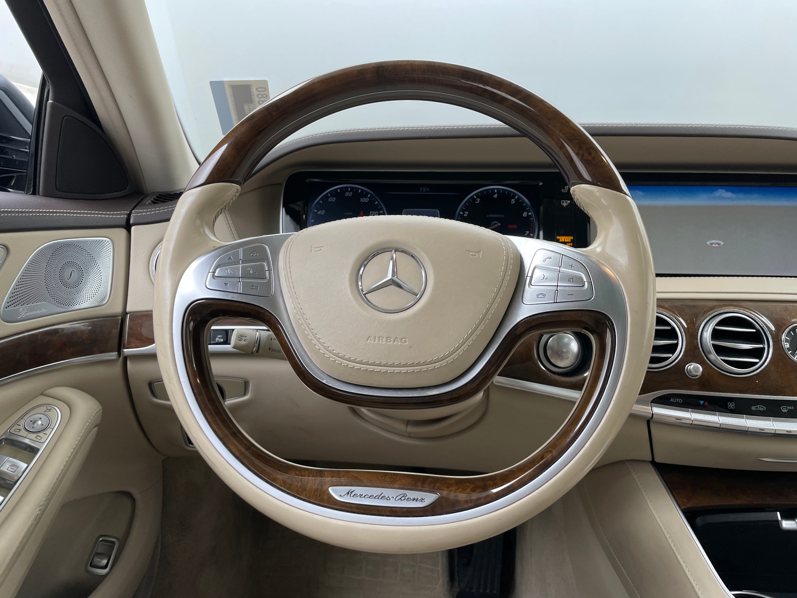 Thumbnail: 2015 Mercedes-Benz S-Class - 4