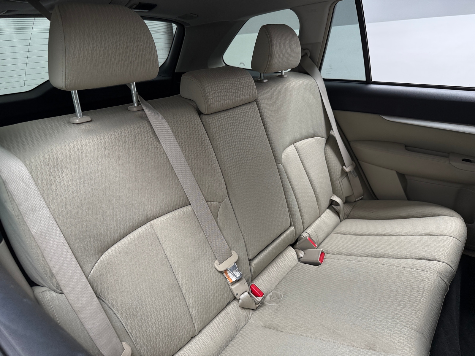 Thumbnail: 2011 Subaru Outback - 6