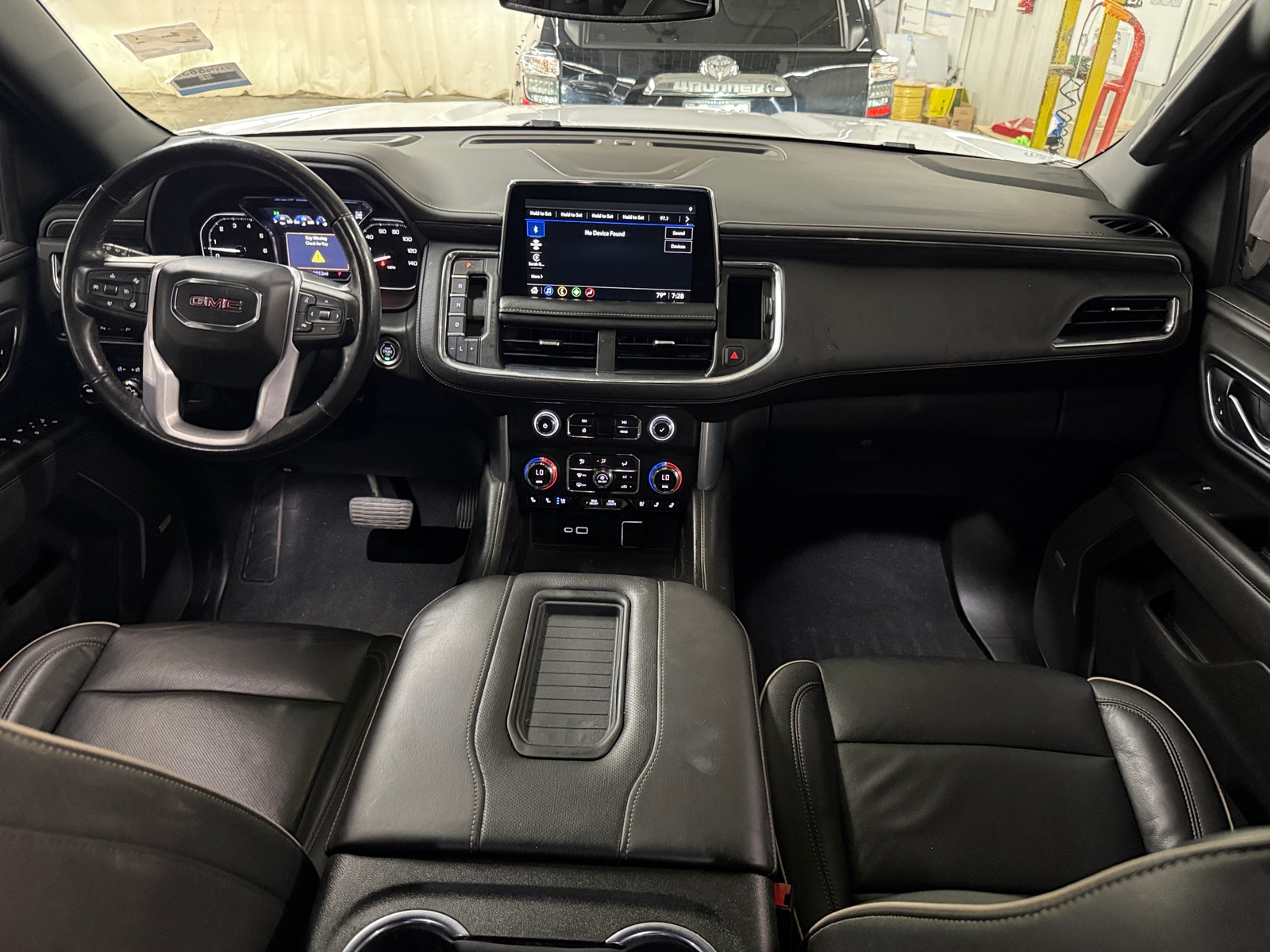 Thumbnail: 2021 GMC Yukon XL - 2