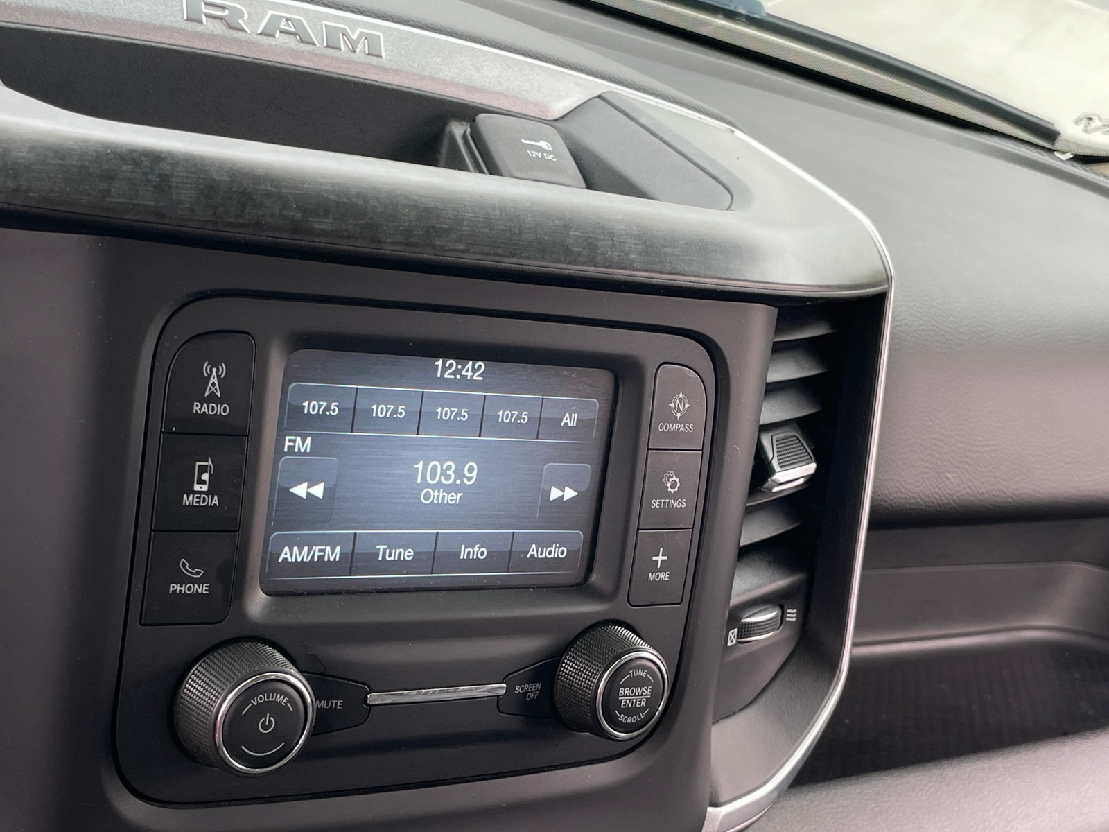 Thumbnail: 2019 RAM 1500 - 4