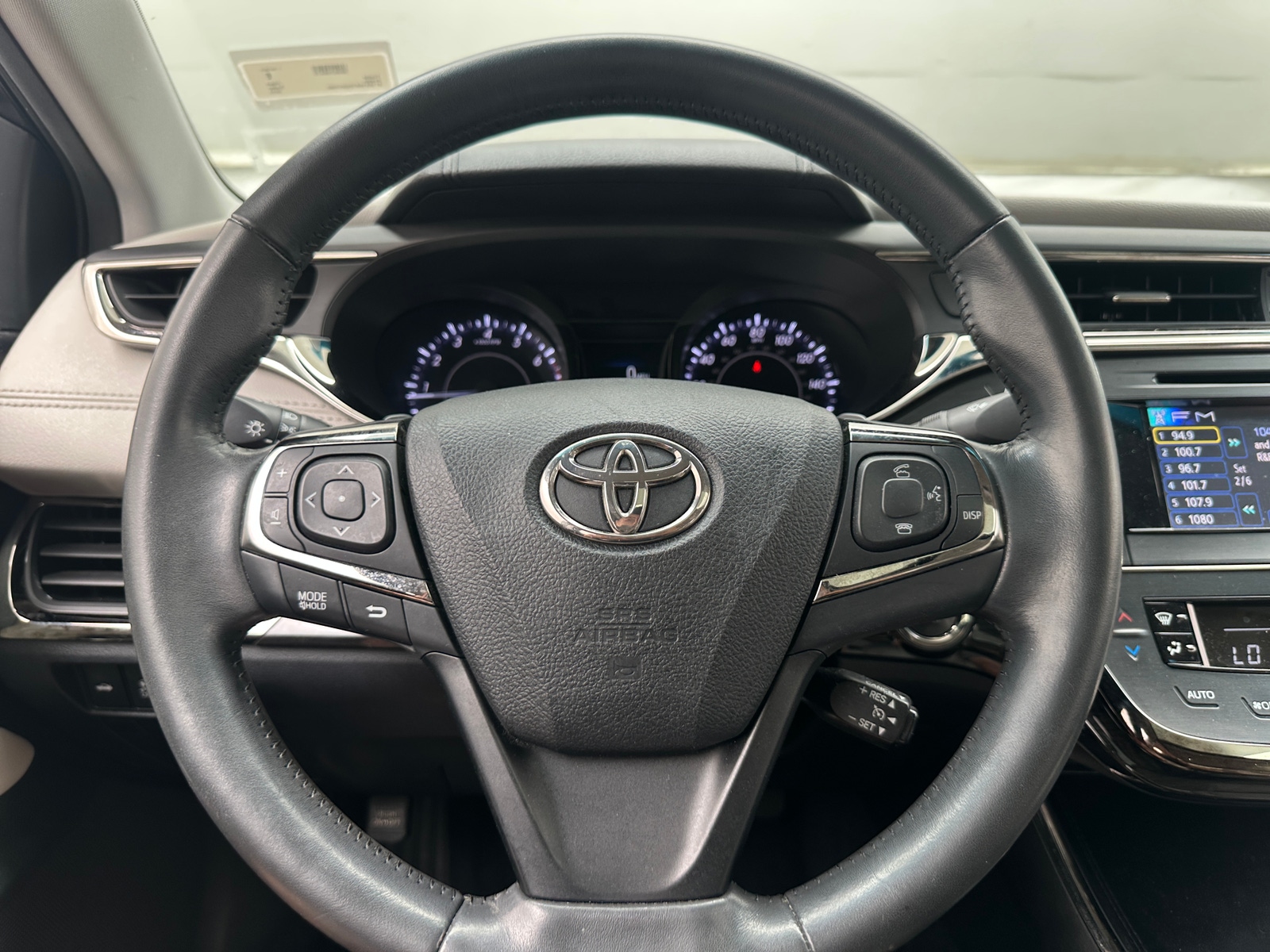 Thumbnail: 2013 Toyota Avalon - 4