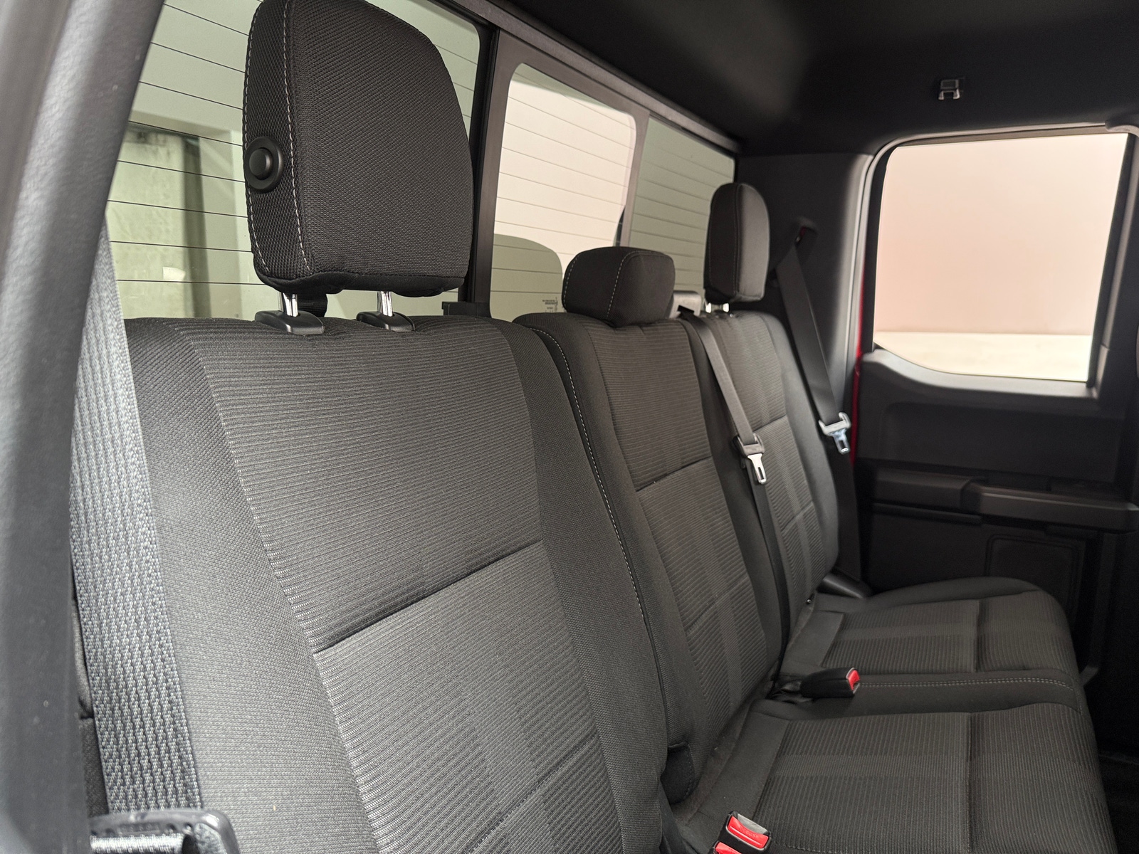 Thumbnail: 2017 Ford Econoline - 6