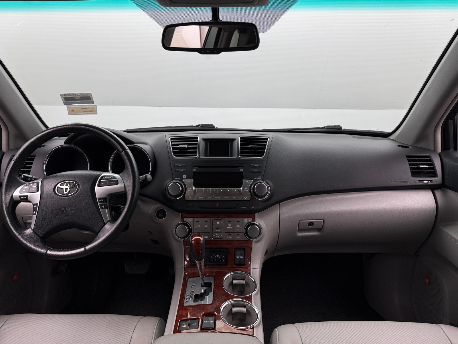 Thumbnail: 2012 Toyota Highlander - 2