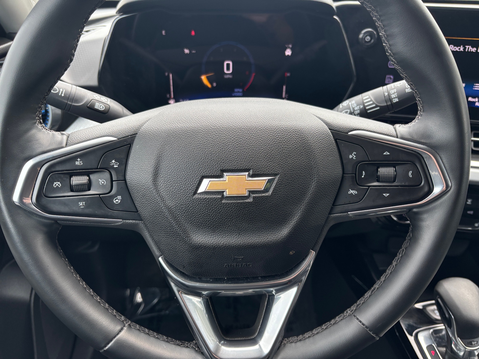 Thumbnail: 2025 Chevrolet Trax - 5