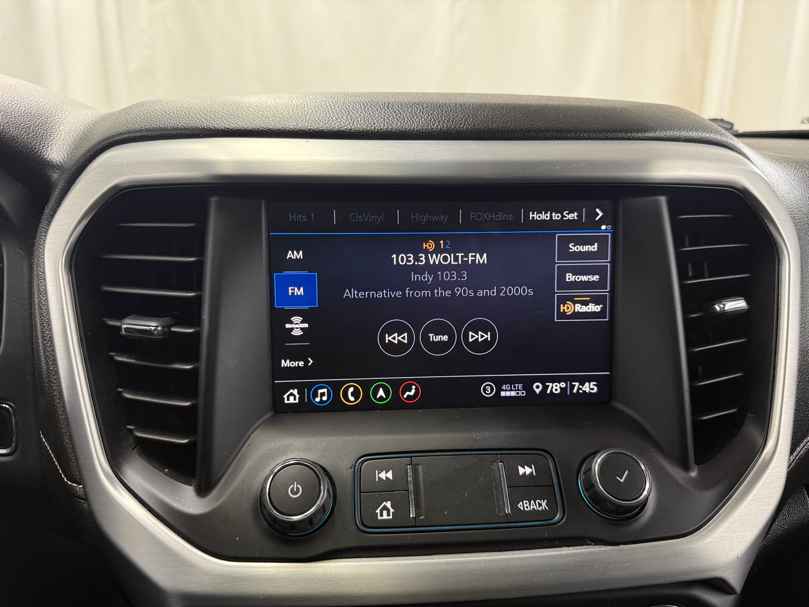 Thumbnail: 2020 GMC Acadia - 3