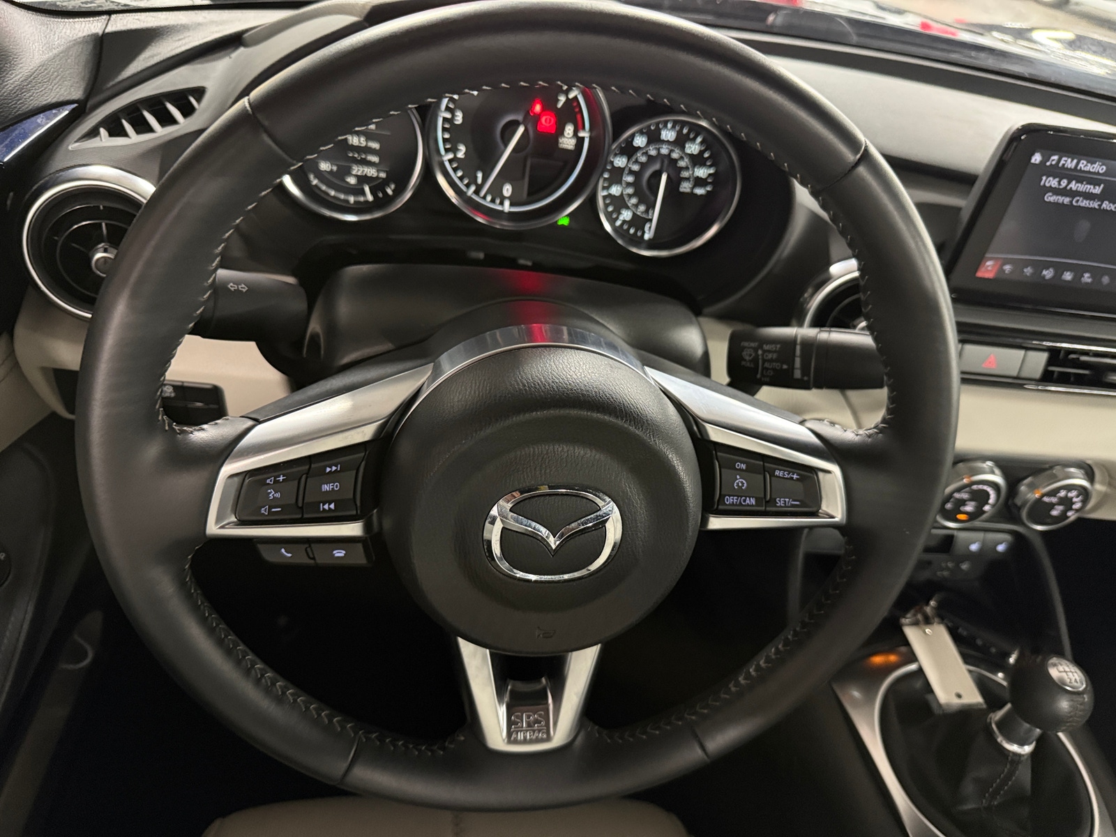 Thumbnail: 2021 Mazda MX-5 Miata - 3