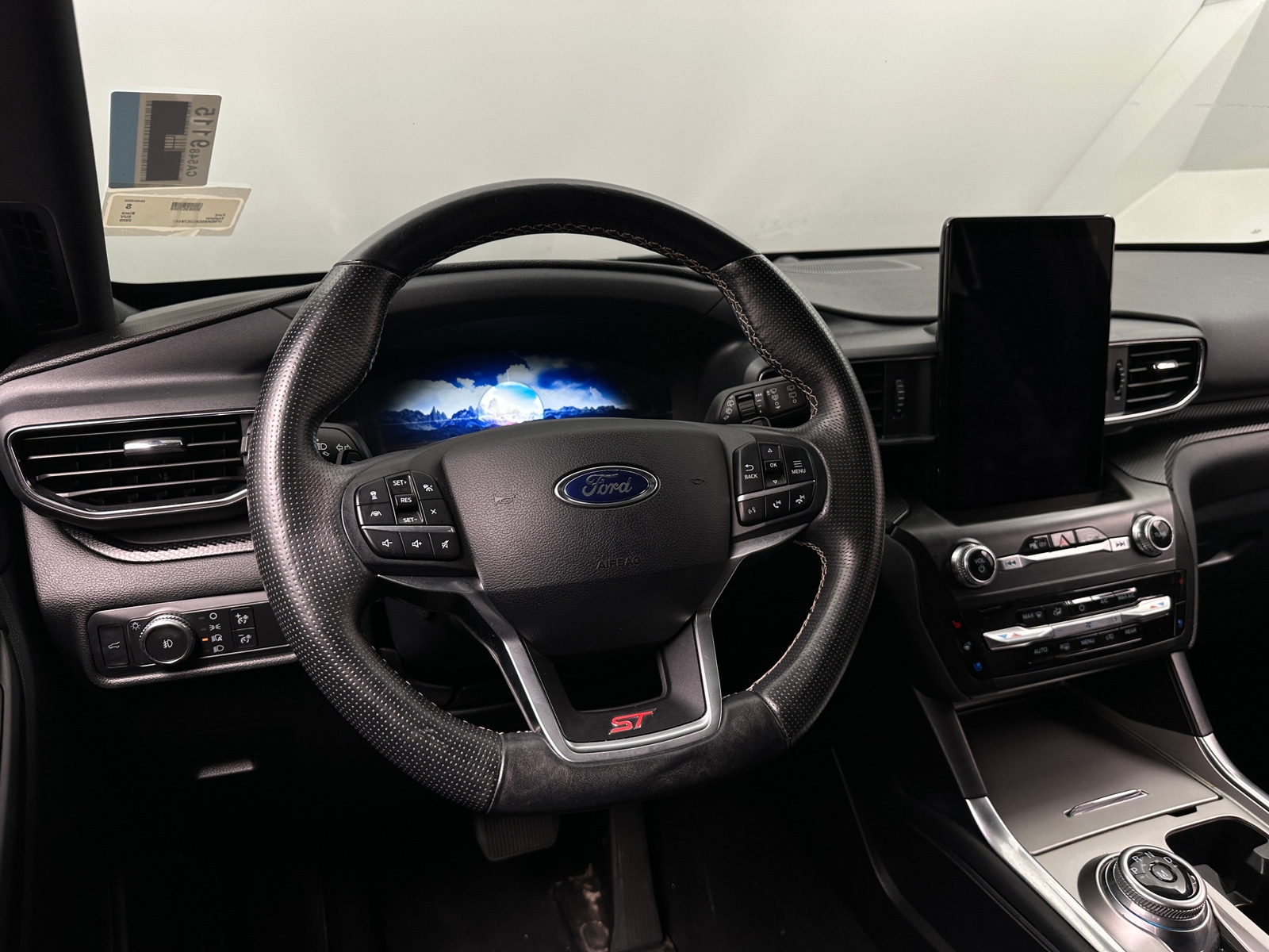 Thumbnail: 2020 Ford Explorer - 4