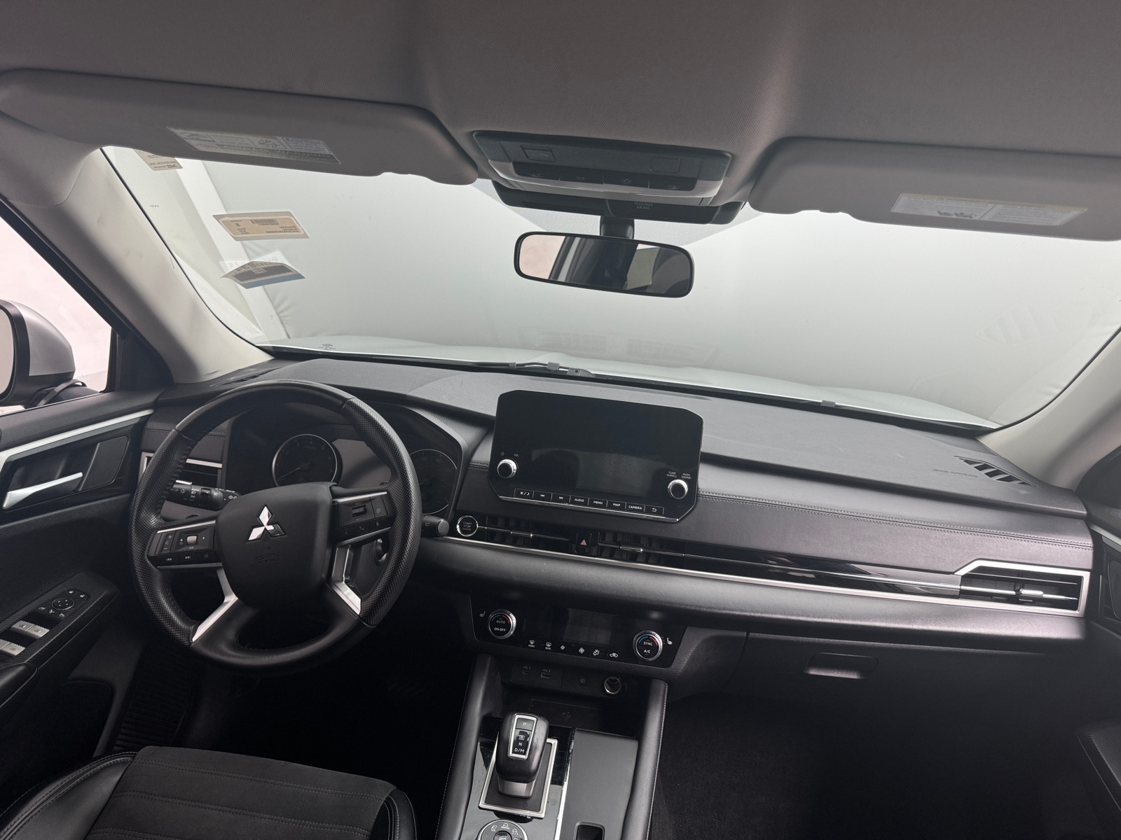Thumbnail: 2024 Mitsubishi Outlander - 2