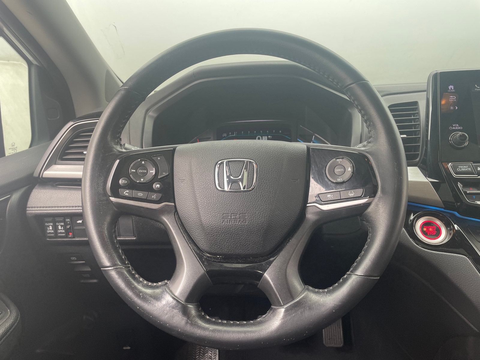 Thumbnail: 2023 Honda Odyssey - 4