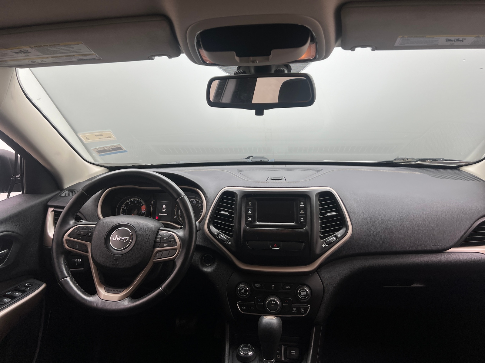 Thumbnail: 2017 Jeep Cherokee - 3
