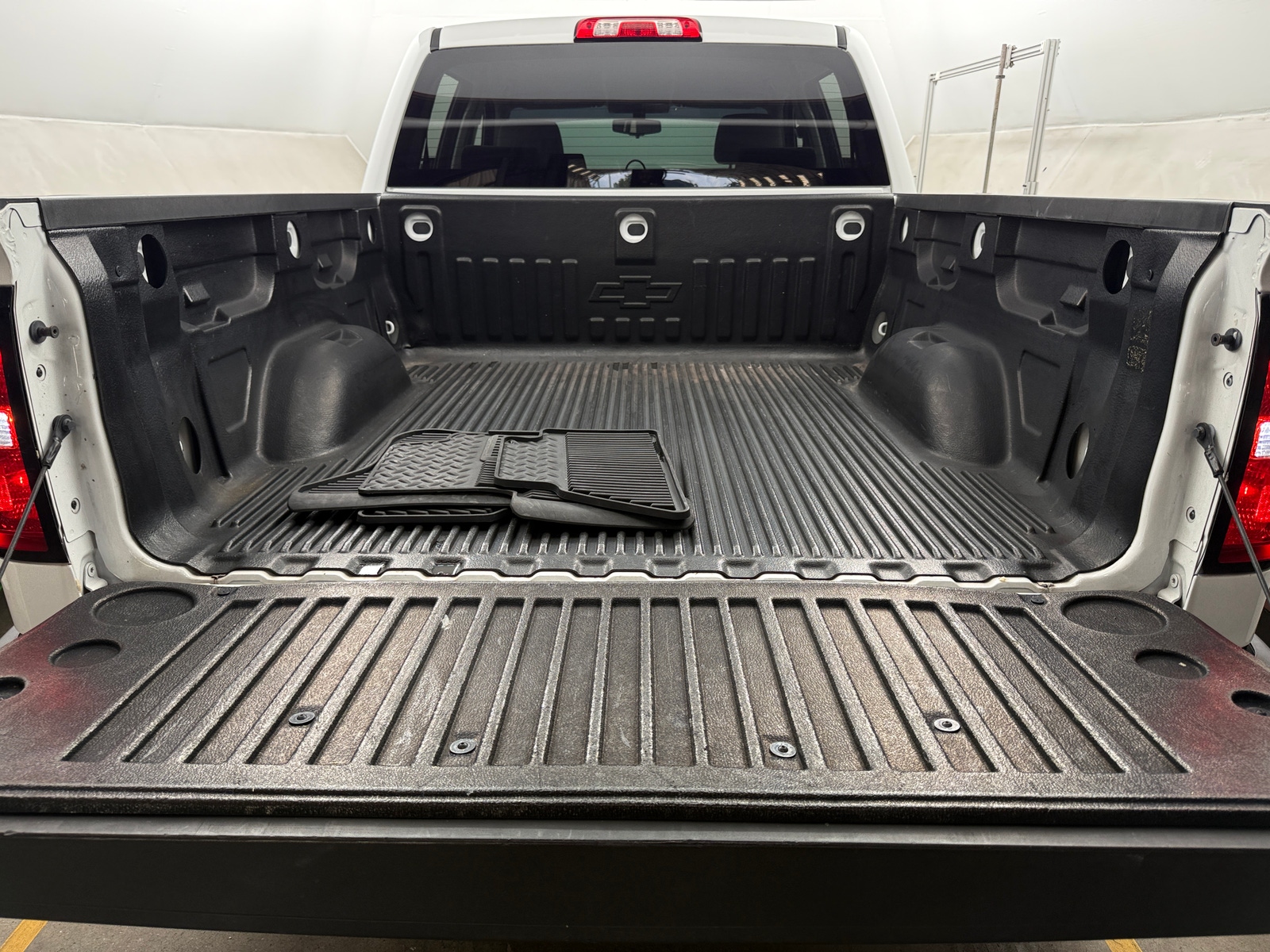 Thumbnail: 2018 Chevrolet Silverado 1500 - 7