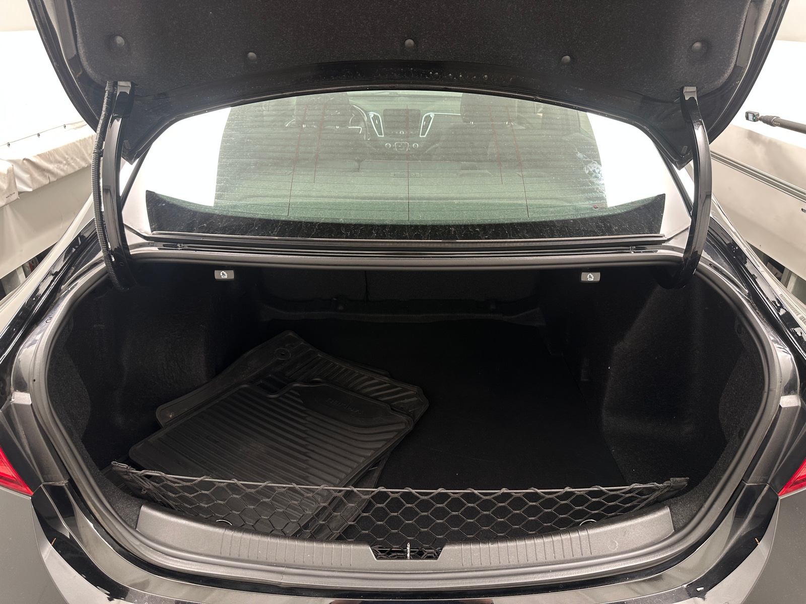 Thumbnail: 2018 Chevrolet Malibu - 7