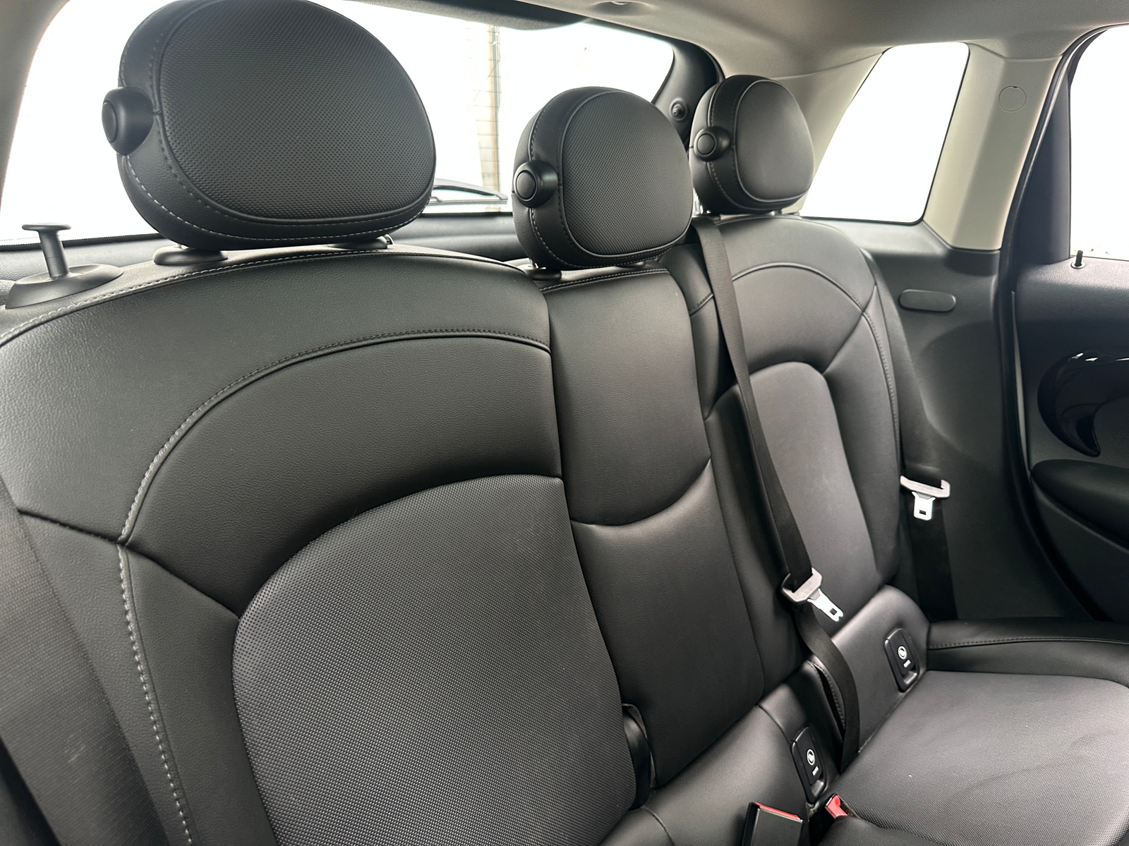 Thumbnail: 2019 MINI Cooper Hardtop - 5