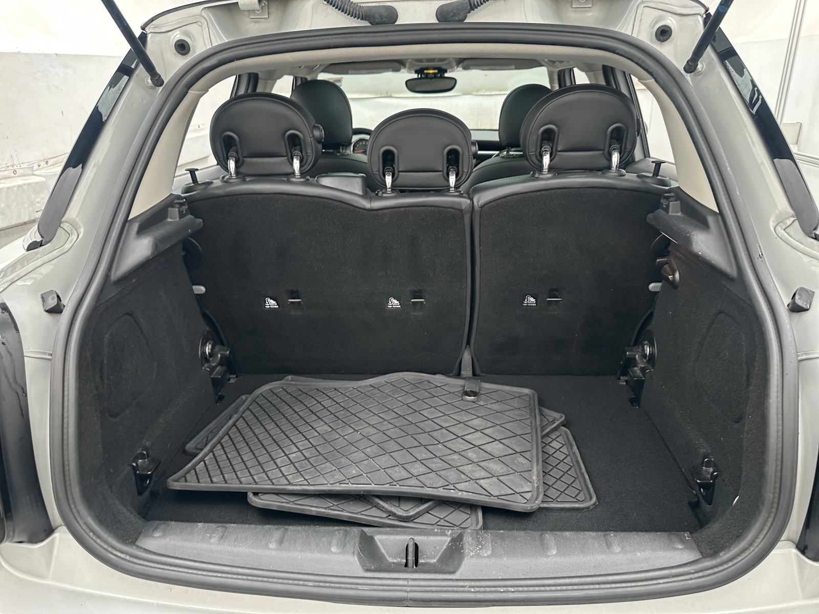Thumbnail: 2019 MINI Cooper Hardtop - 6