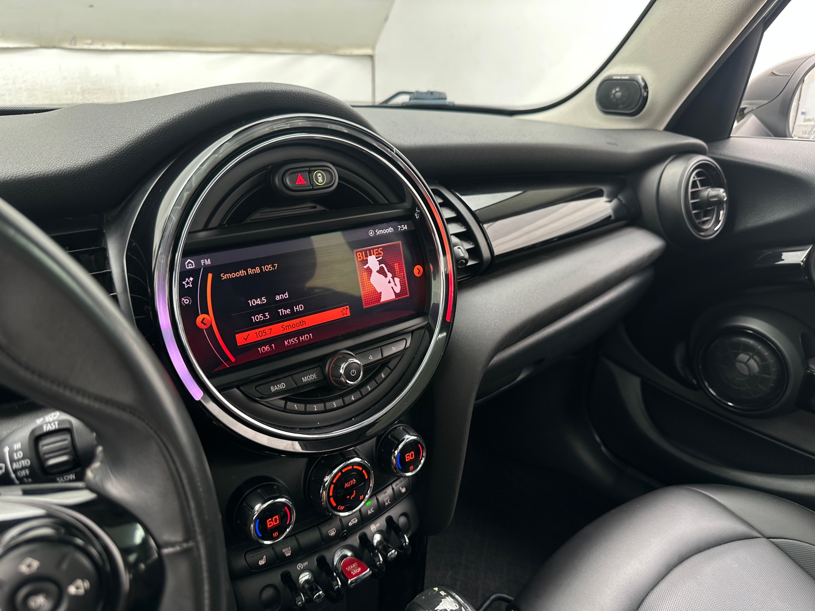 Thumbnail: 2019 MINI Cooper Hardtop - 3