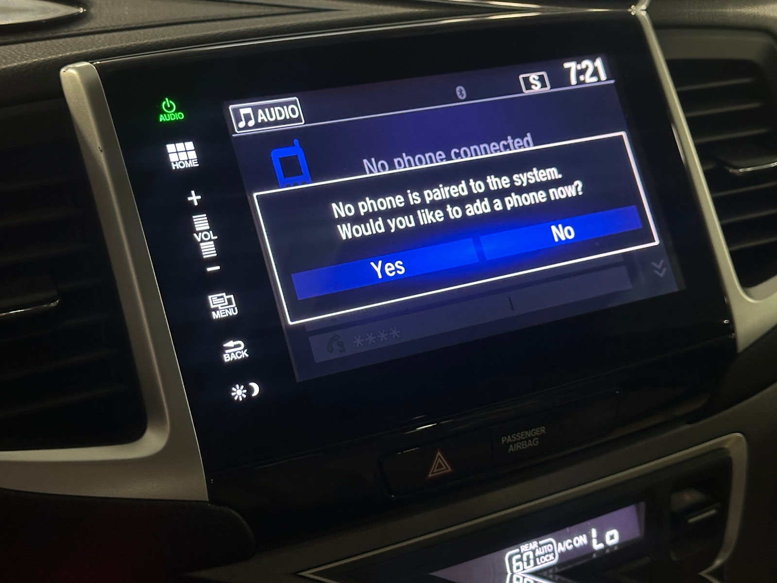 Thumbnail: 2016 Honda Pilot - 3