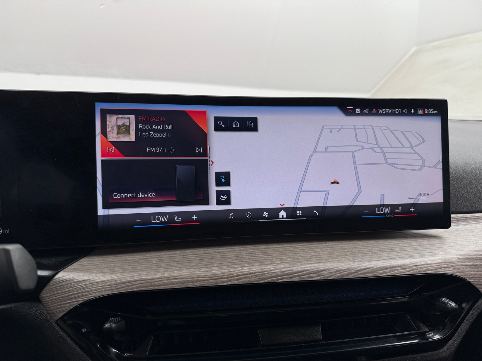 Thumbnail: 2025 BMW i4 - 3