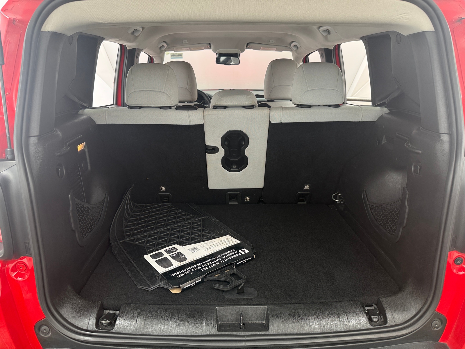 Thumbnail: 2018 Jeep Renegade - 7