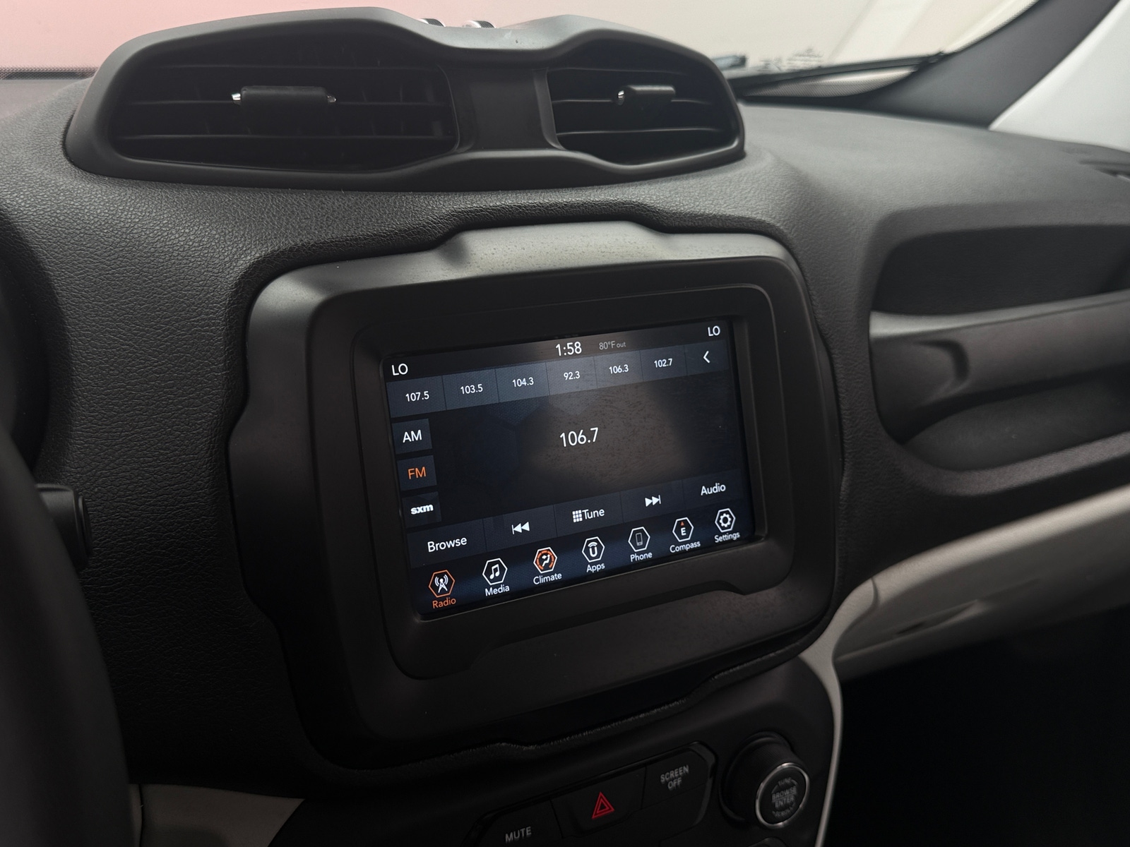 Thumbnail: 2018 Jeep Renegade - 4