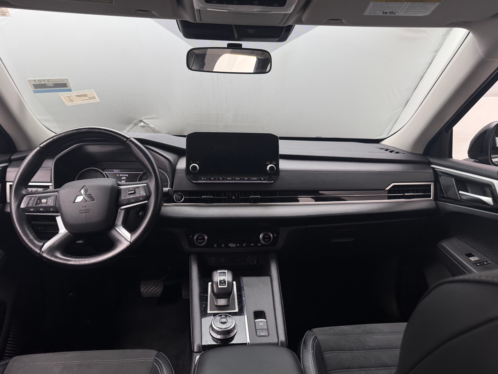 Thumbnail: 2024 Mitsubishi Outlander - 2