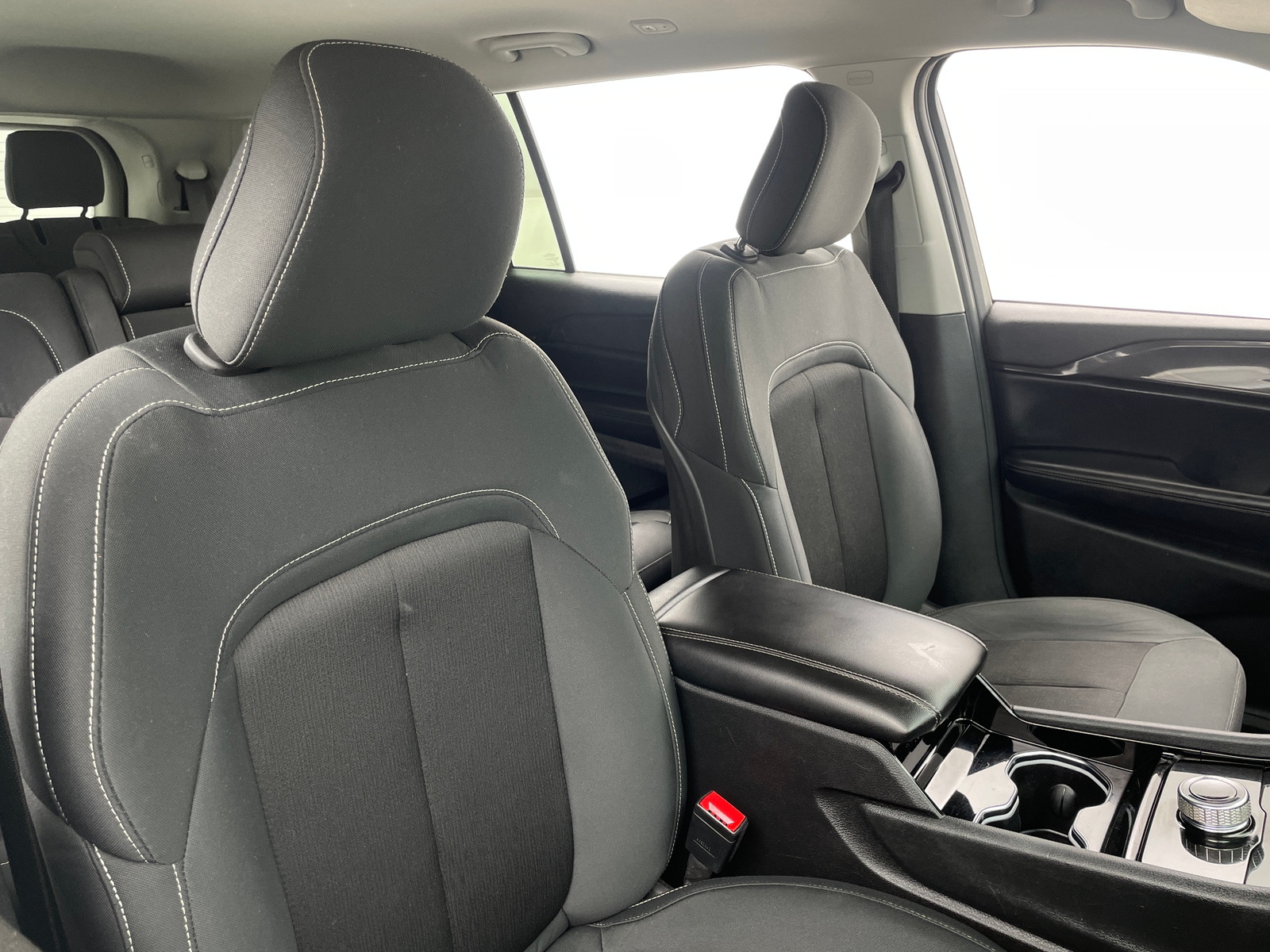 Thumbnail: 2022 Jeep Grand Cherokee L - 2