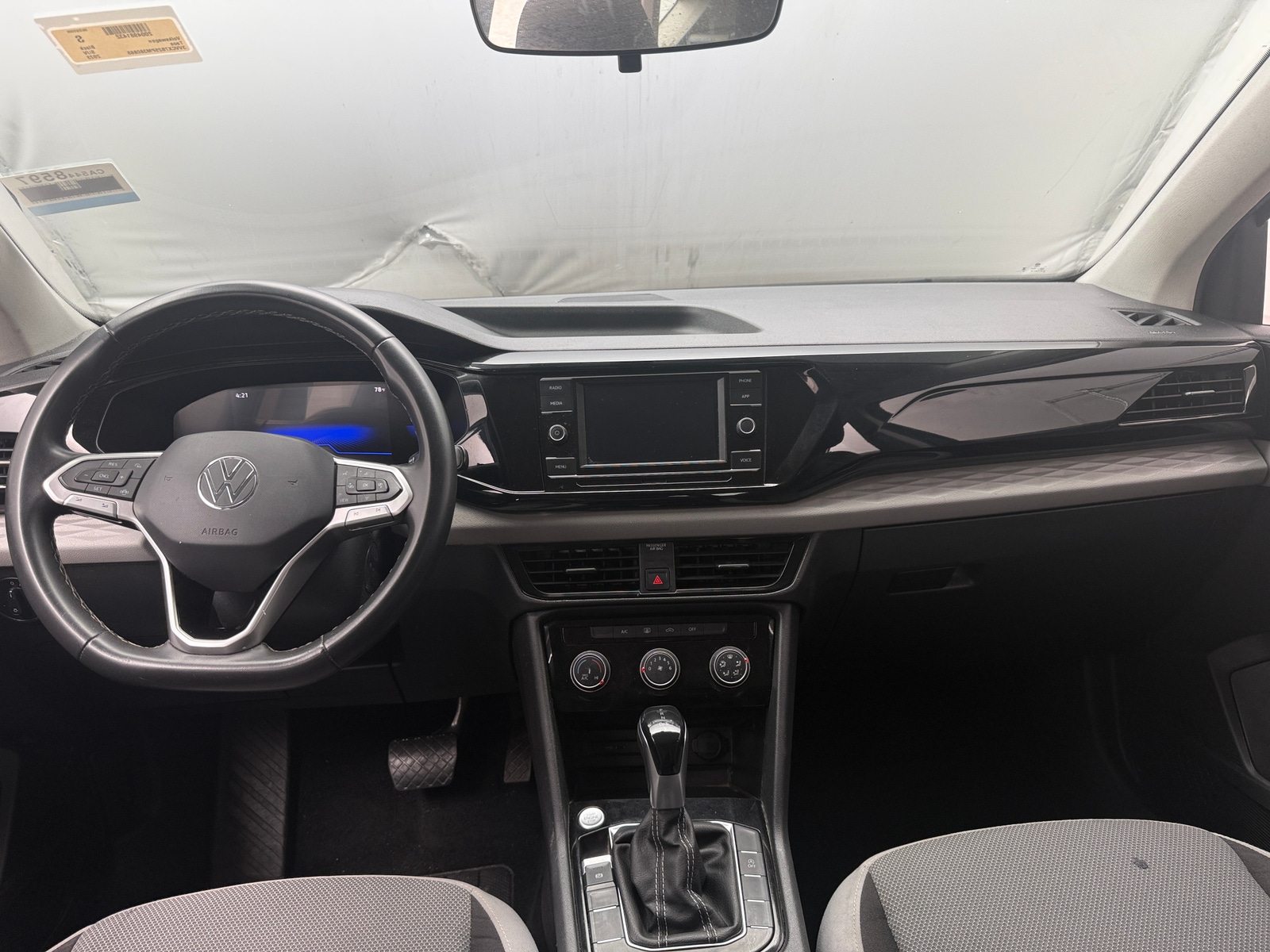 Thumbnail: 2023 Volkswagen Taos - 3