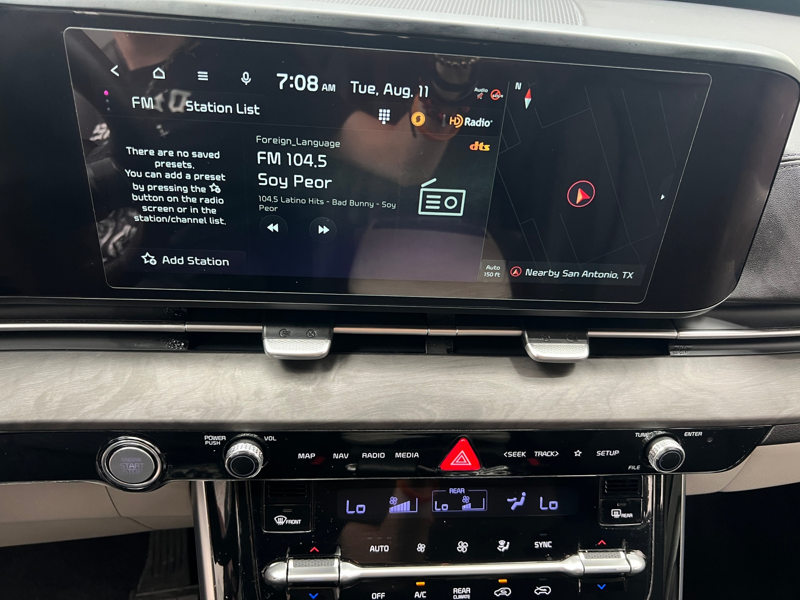 Thumbnail: 2023 Kia Carnival - 3