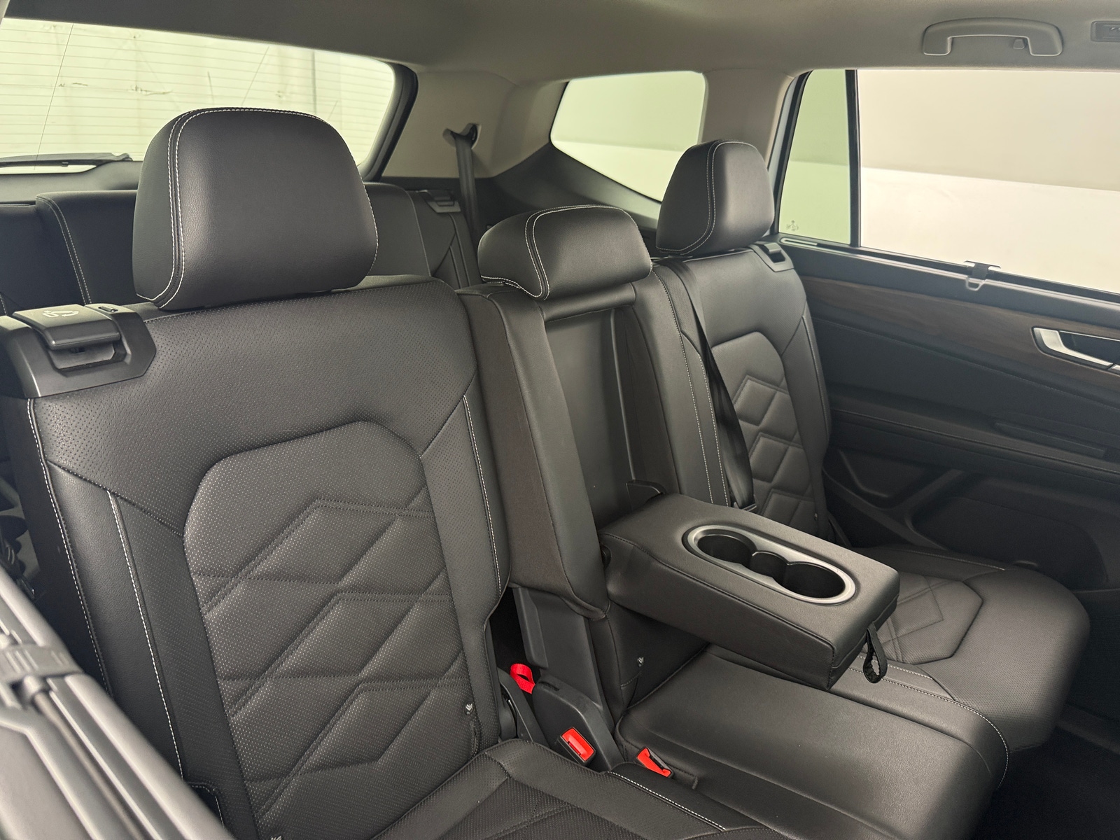 Thumbnail: 2026 Volkswagen Atlas - 5