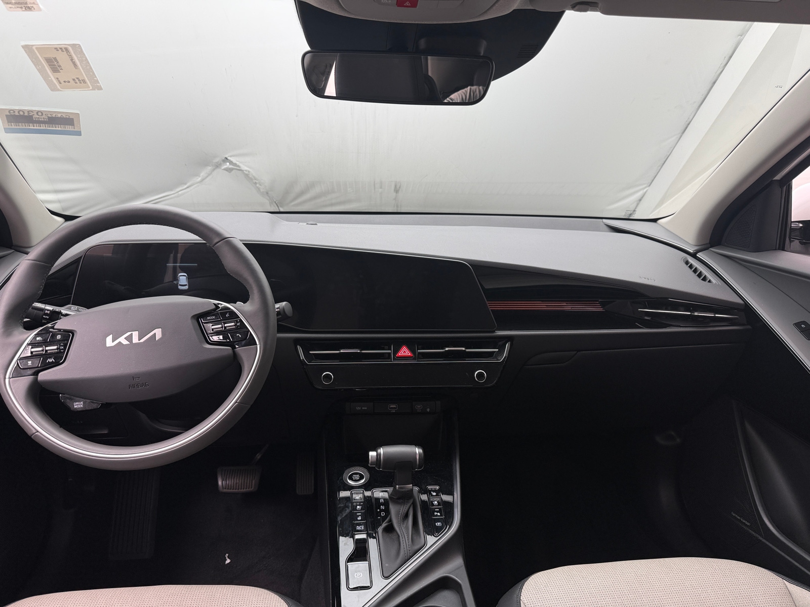 Thumbnail: 2023 Kia Niro - 2